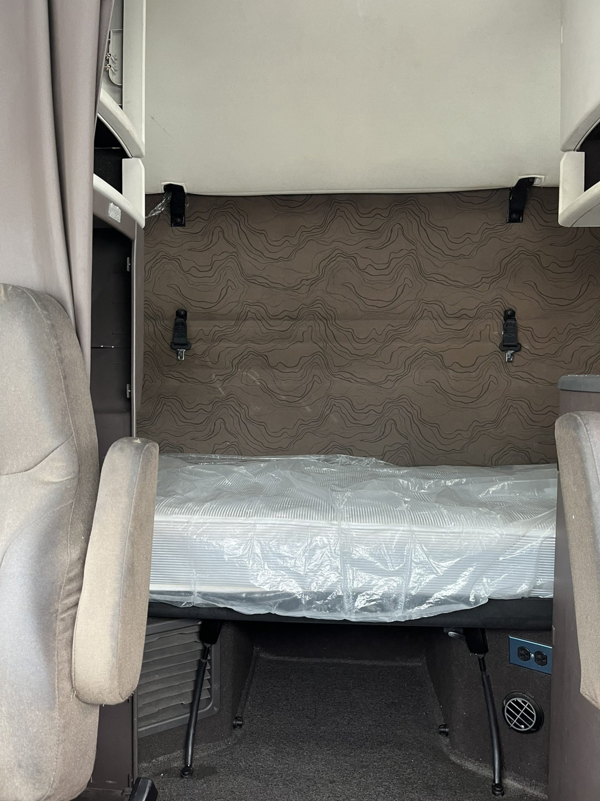 2018 VOLVO VNL64T670 1004326-07 2018 VOLVO VNL64T670 1004326-07