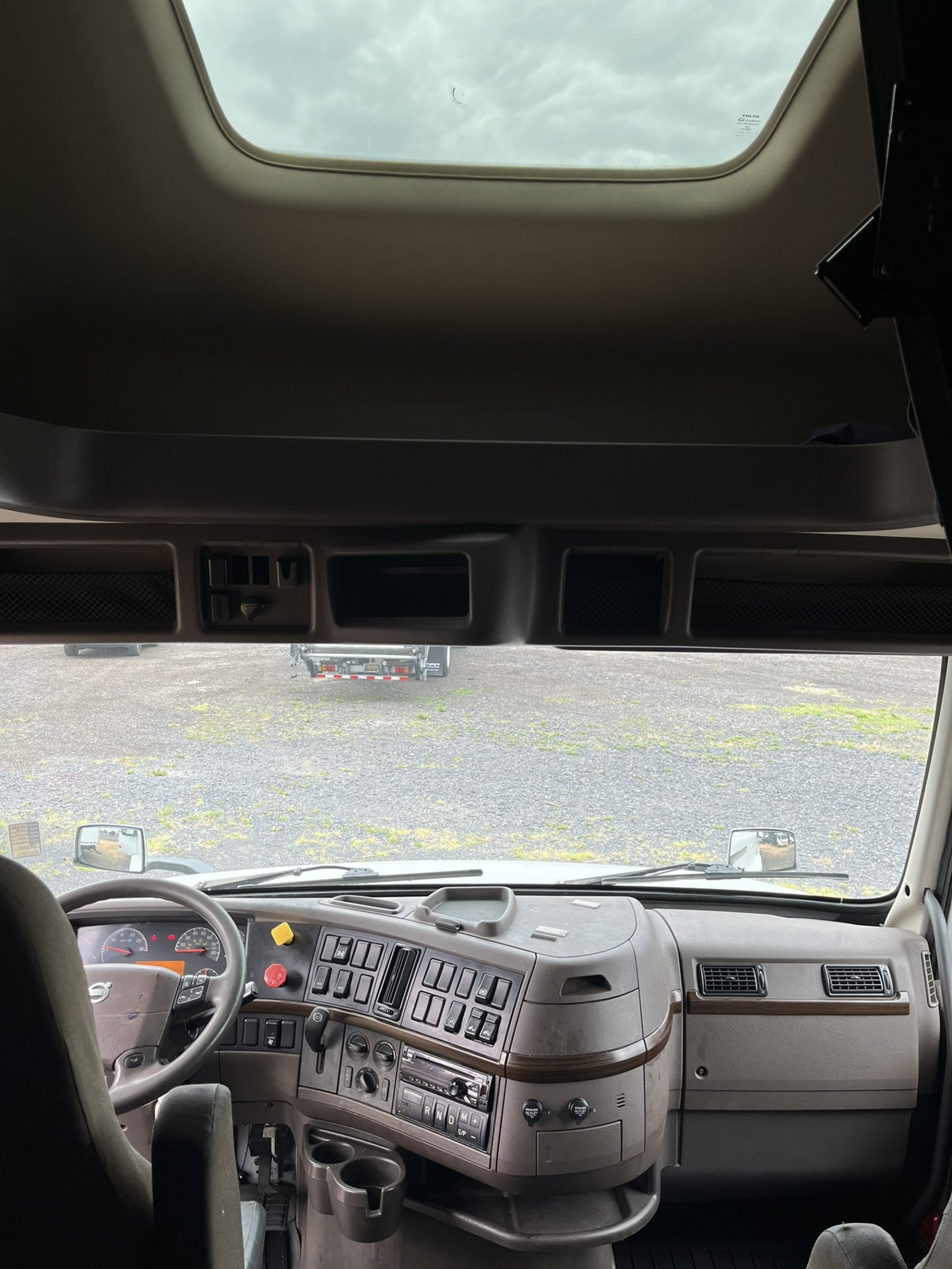 2018 VOLVO VNL64T670 1004326-08 2018 VOLVO VNL64T670 1004326-08