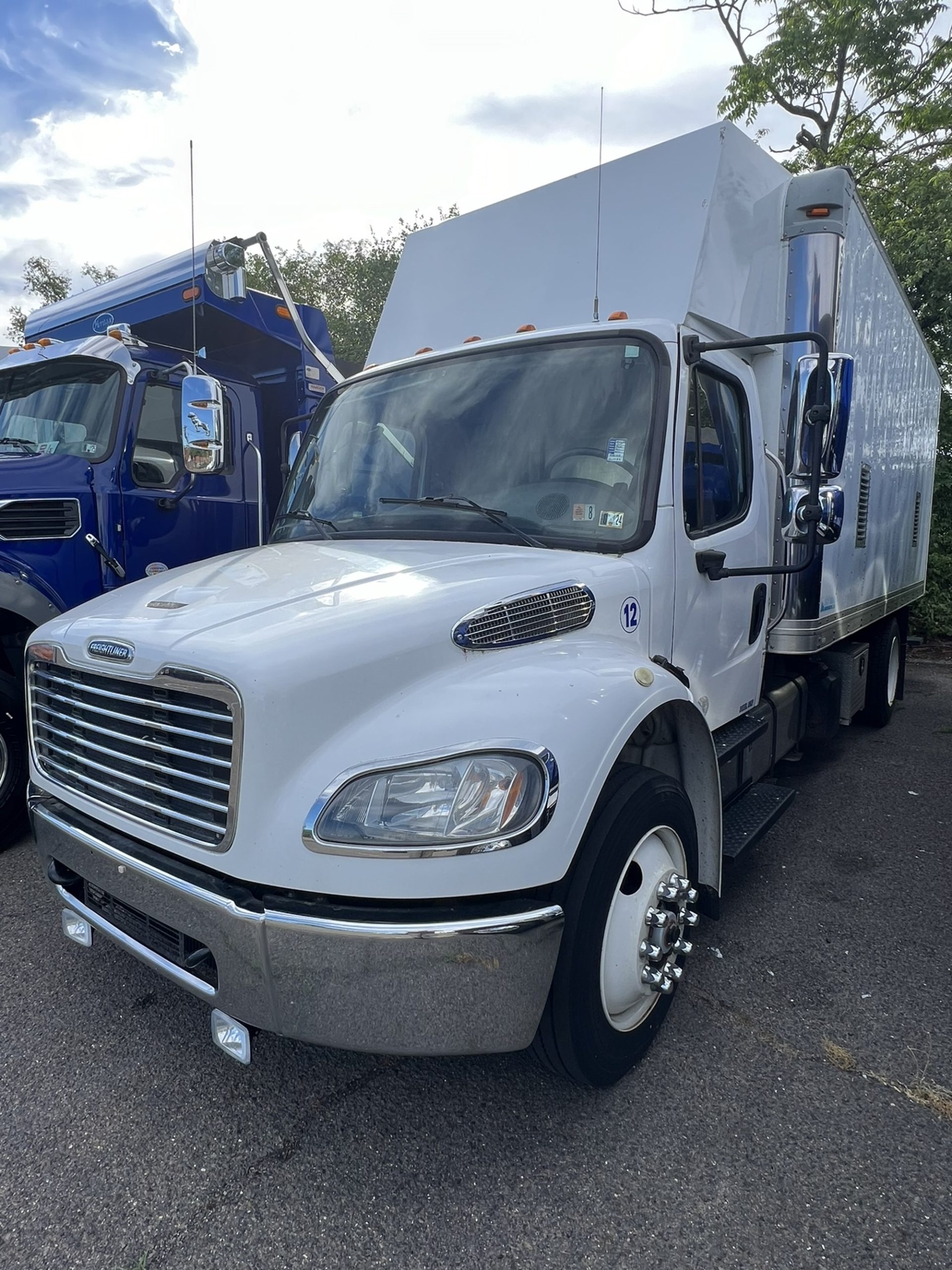 2015 Freightliner M2 1022834-01 2015 Freightliner M2 1022834-01
