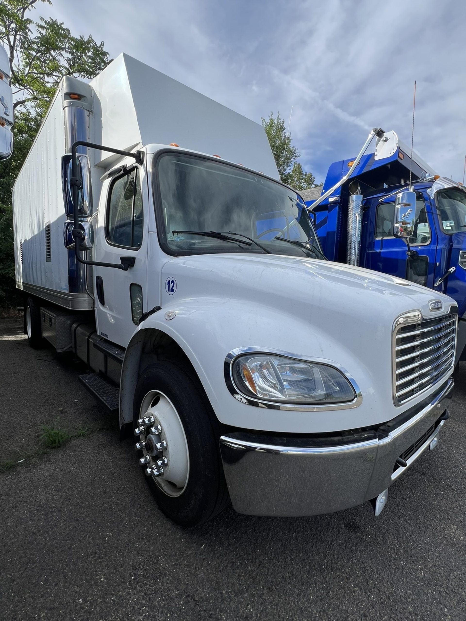 2015 Freightliner M2 1022834-02 2015 Freightliner M2 1022834-02