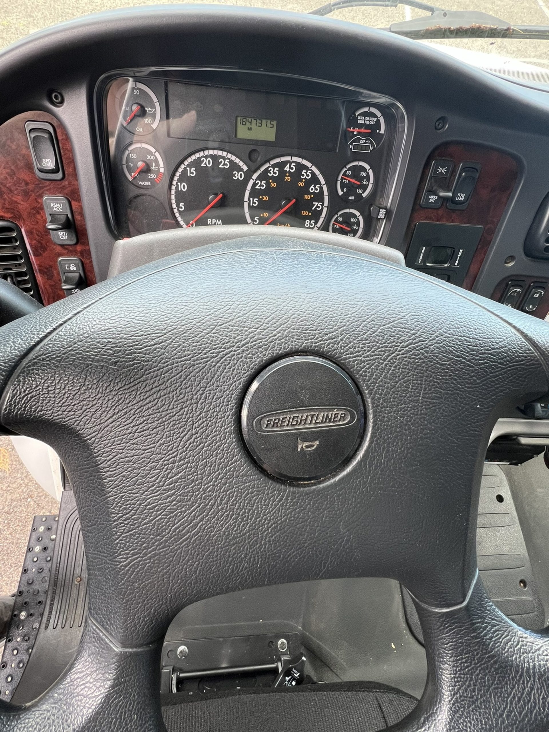 2015 Freightliner M2 1022834-07 2015 Freightliner M2 1022834-07