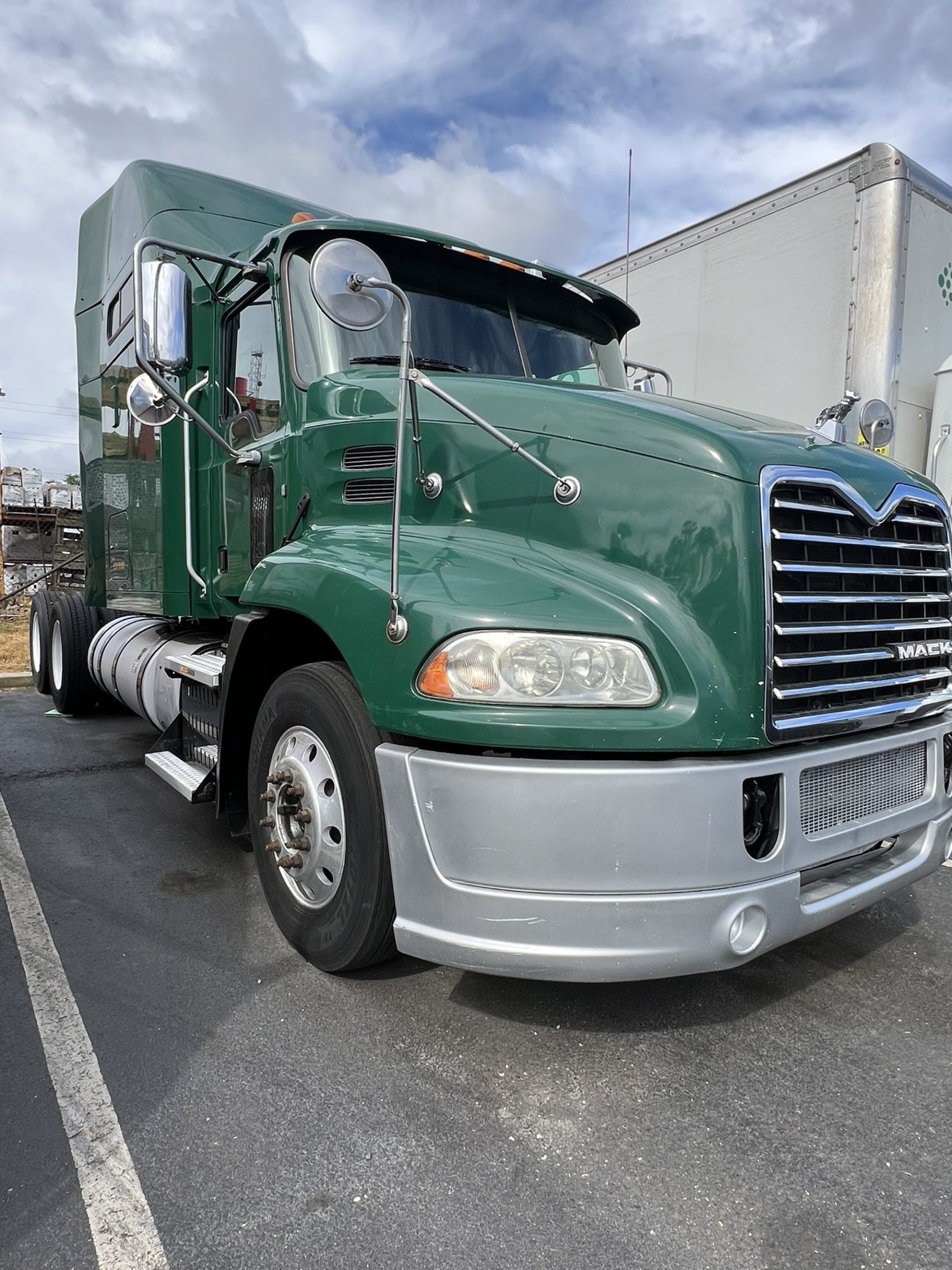 2016 MACK CXU613 1069020-02 2016 MACK CXU613 1069020-02
