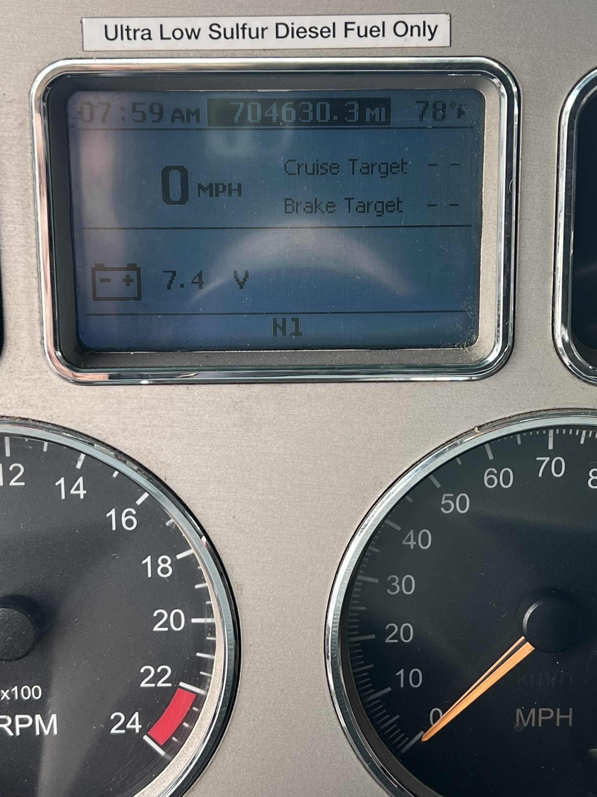 2016 MACK CXU613 1069020-05 2016 MACK CXU613 1069020-05