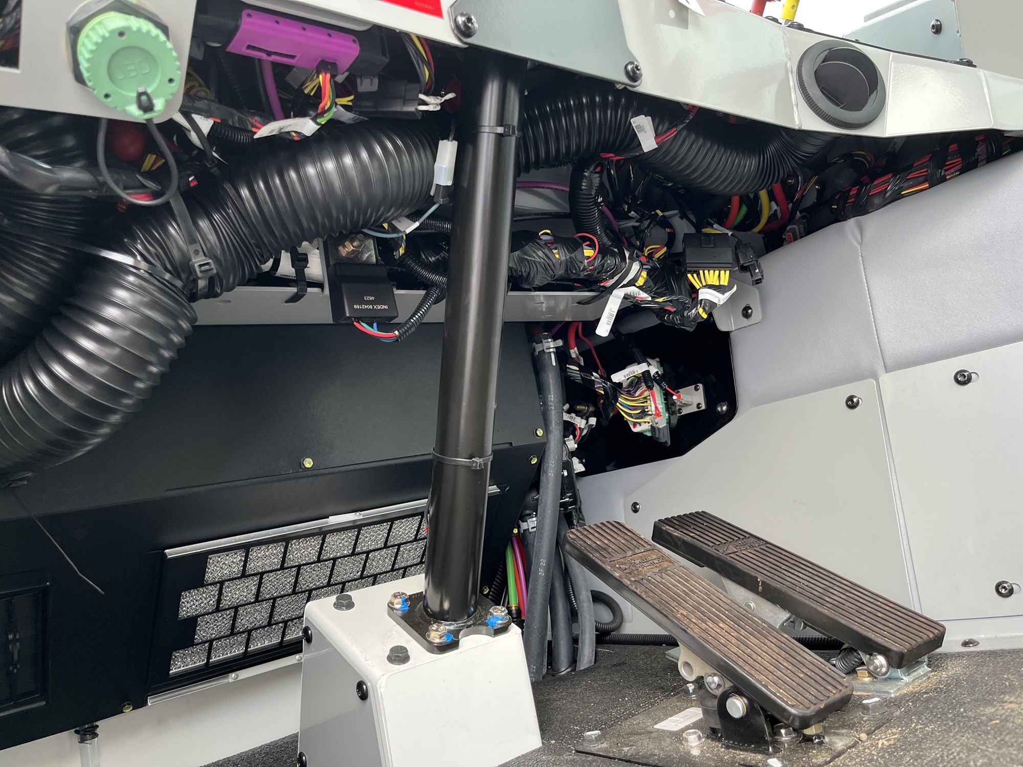 2024 AUTOCAR ACTT42 1002293-08 2024 AUTOCAR ACTT42 1002293-08