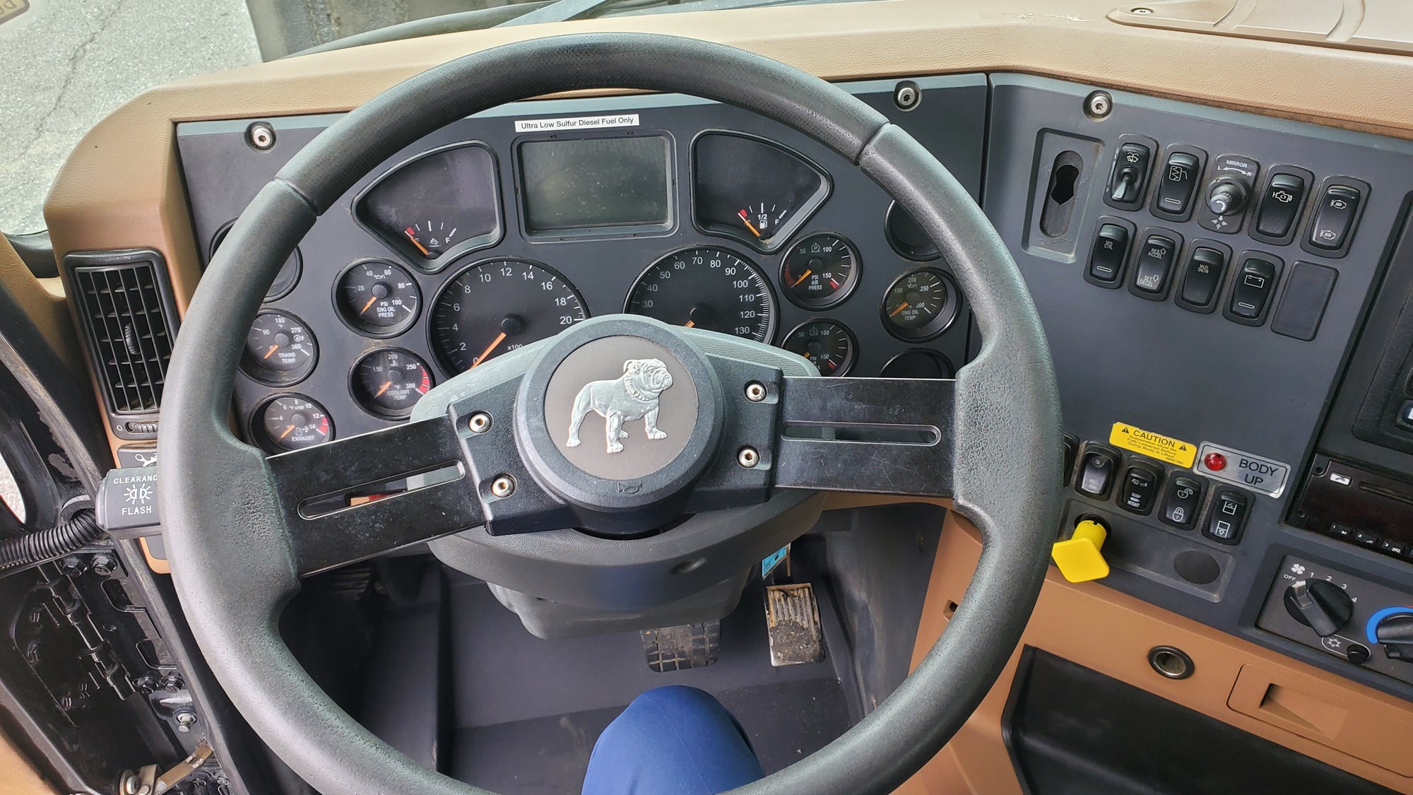 2017 MACK 700 1006759-22 2017 MACK 700 1006759-22