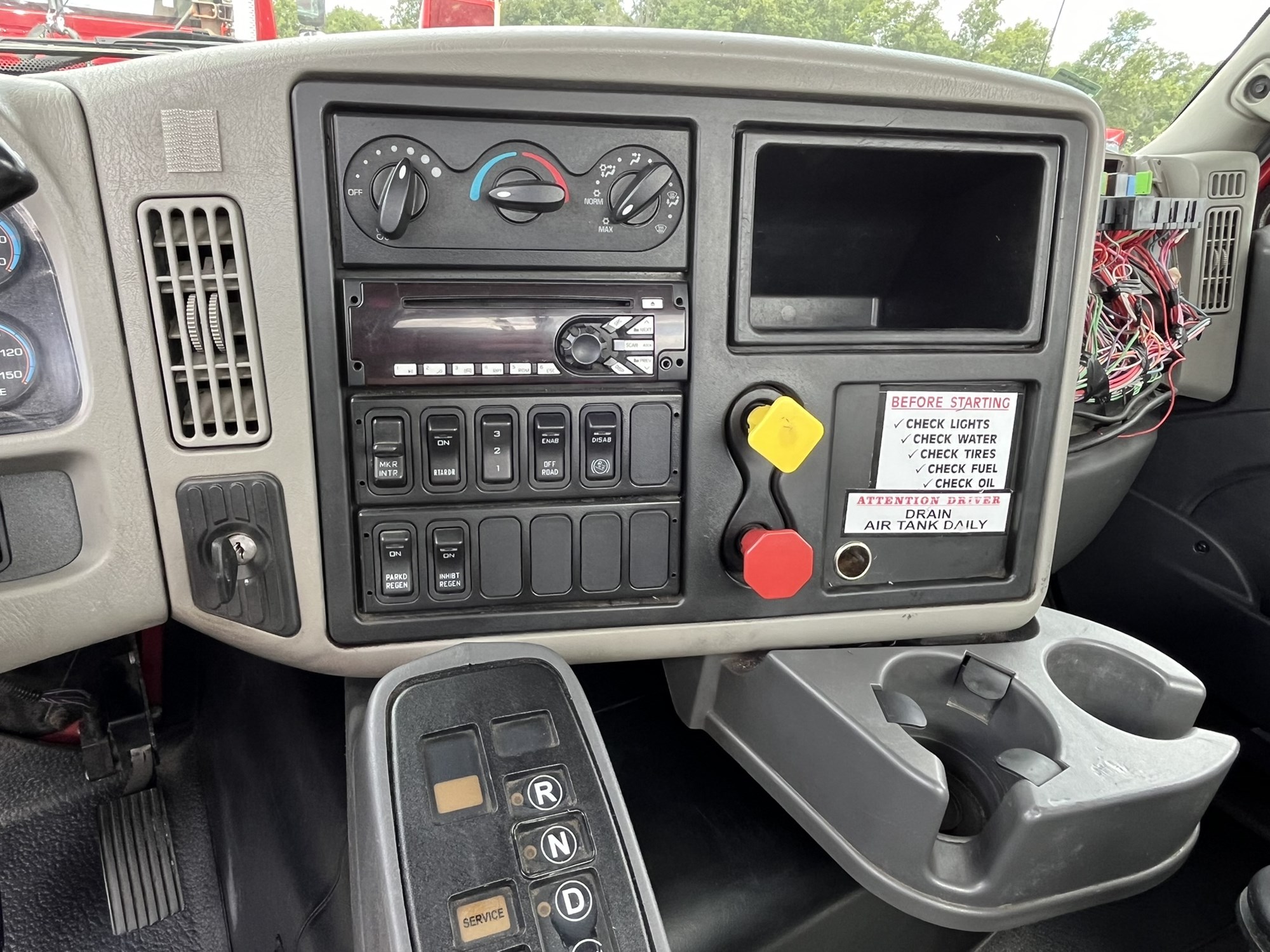 2017 International PROSTAR 1040461-05 2017 International PROSTAR 1040461-05