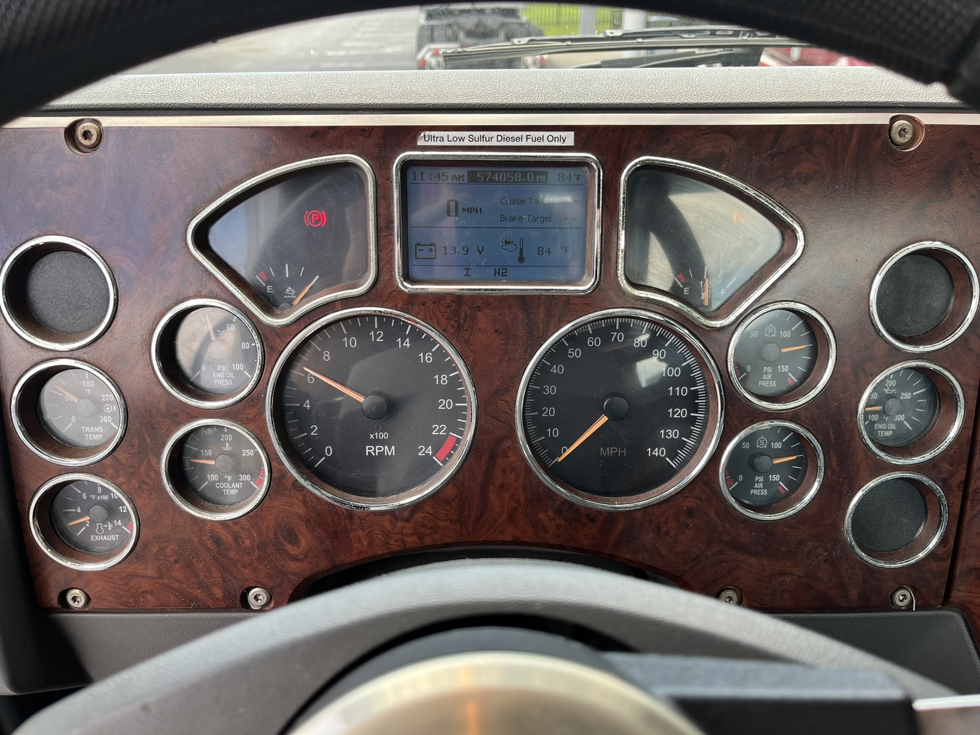 2016 MACK CXU613 1077943-05 2016 MACK CXU613 1077943-05