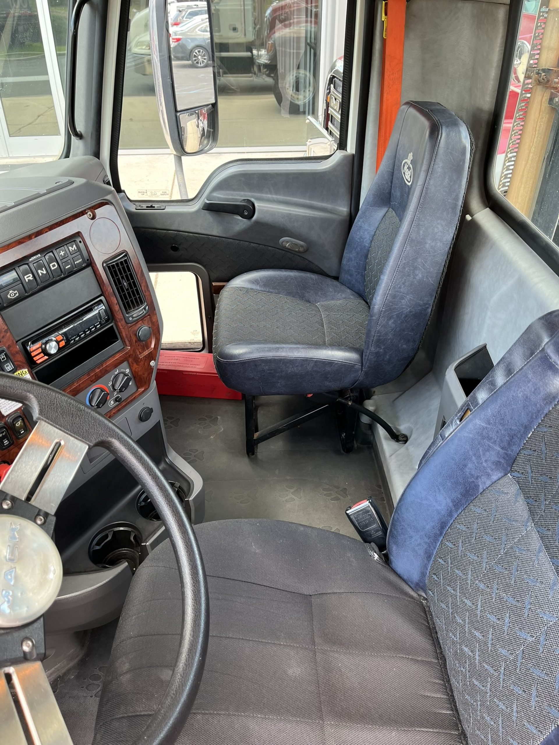 2016 MACK CXU613 1077943-07 2016 MACK CXU613 1077943-07