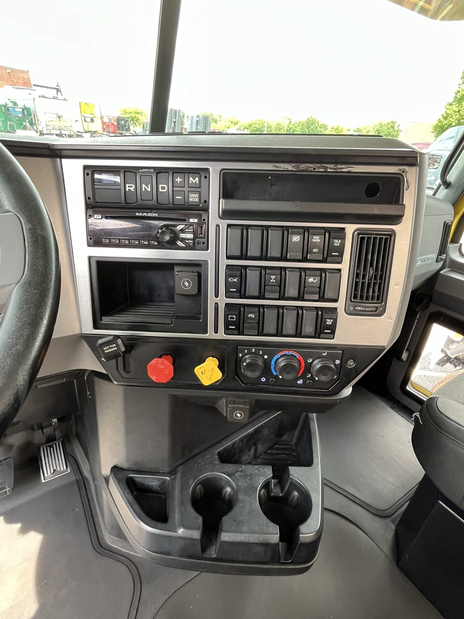 2020 Mack Anthem 1003729-06 2020 Mack Anthem 1003729-06