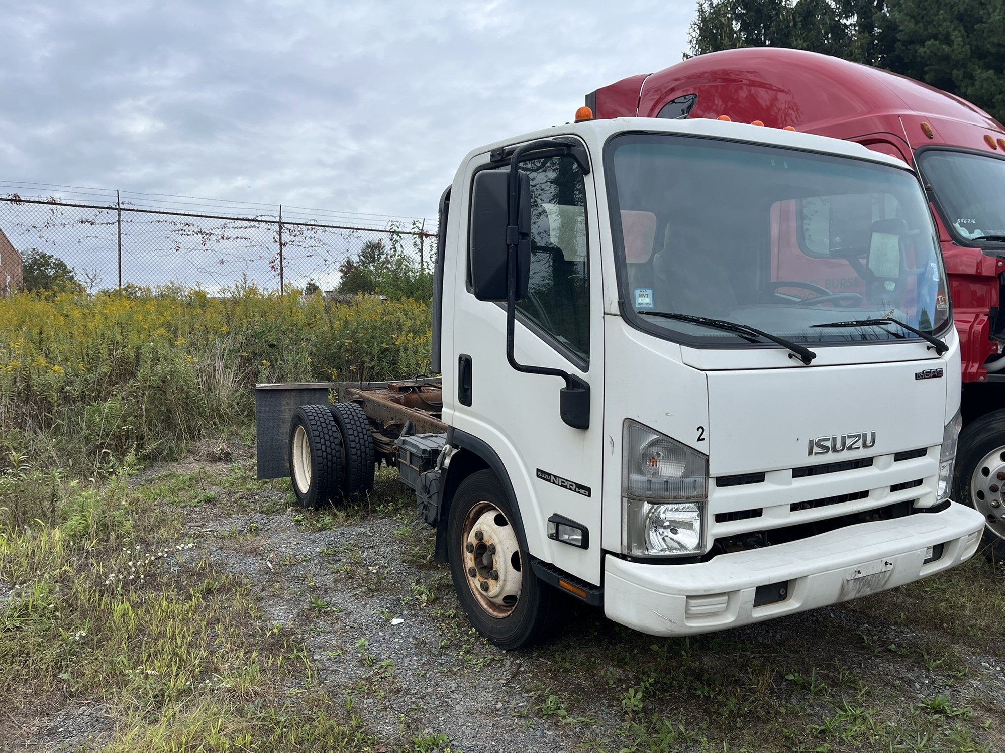 2015 ISUZU NPR HD GAS 1008320-02 2015 ISUZU NPR HD GAS 1008320-02