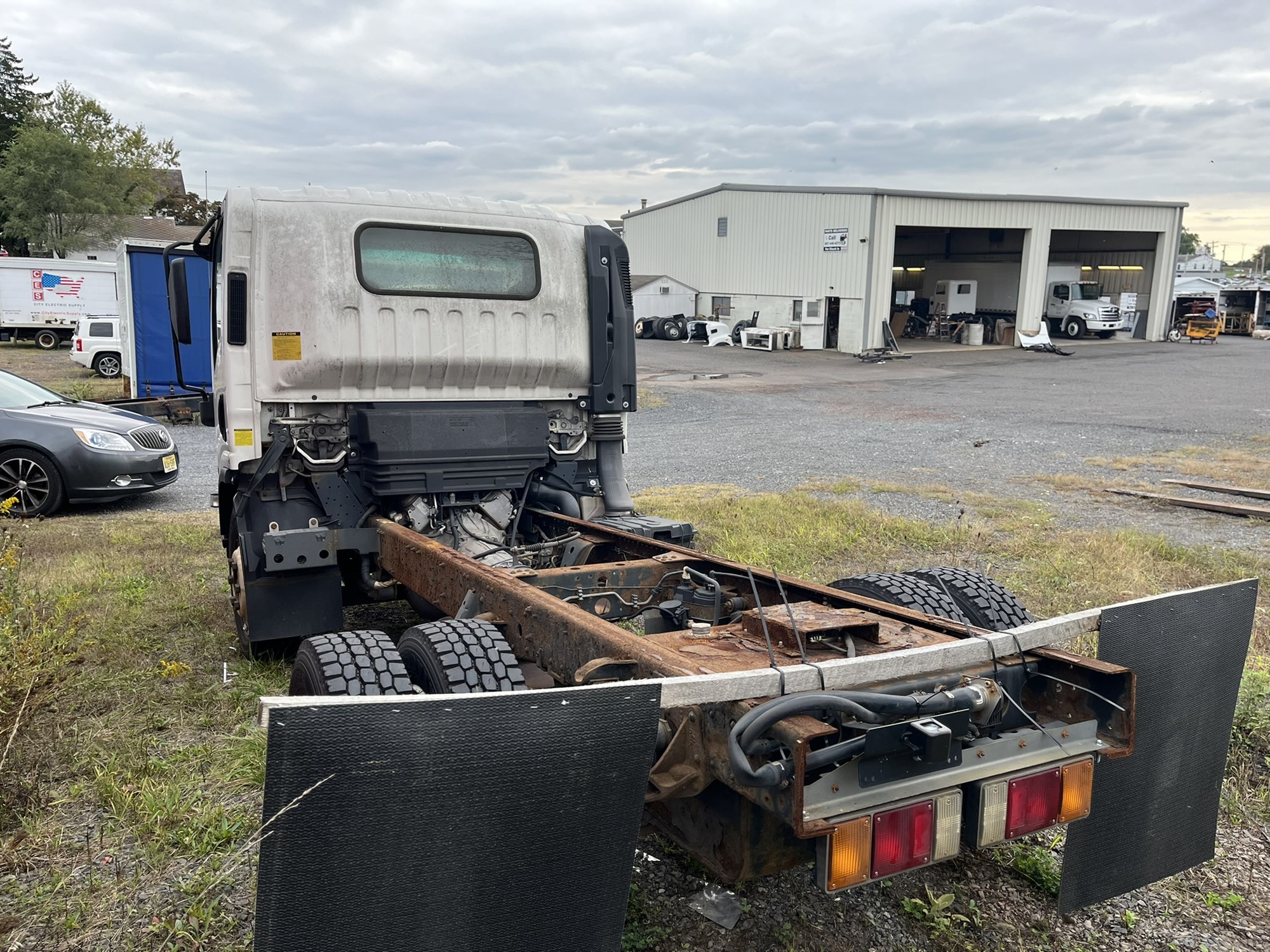 2015 ISUZU NPR HD GAS 1008320-04 2015 ISUZU NPR HD GAS 1008320-04