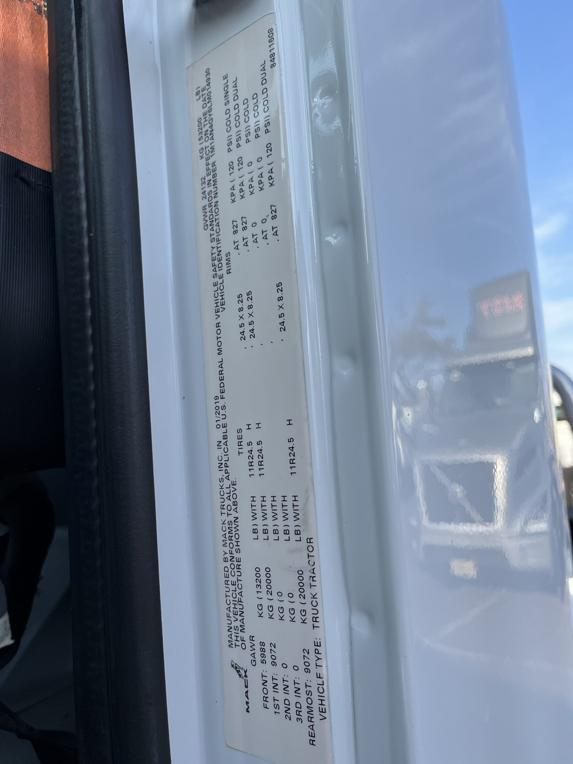 2020 MACK ANTHEM 1000477-09 2020 MACK ANTHEM 1000477-09