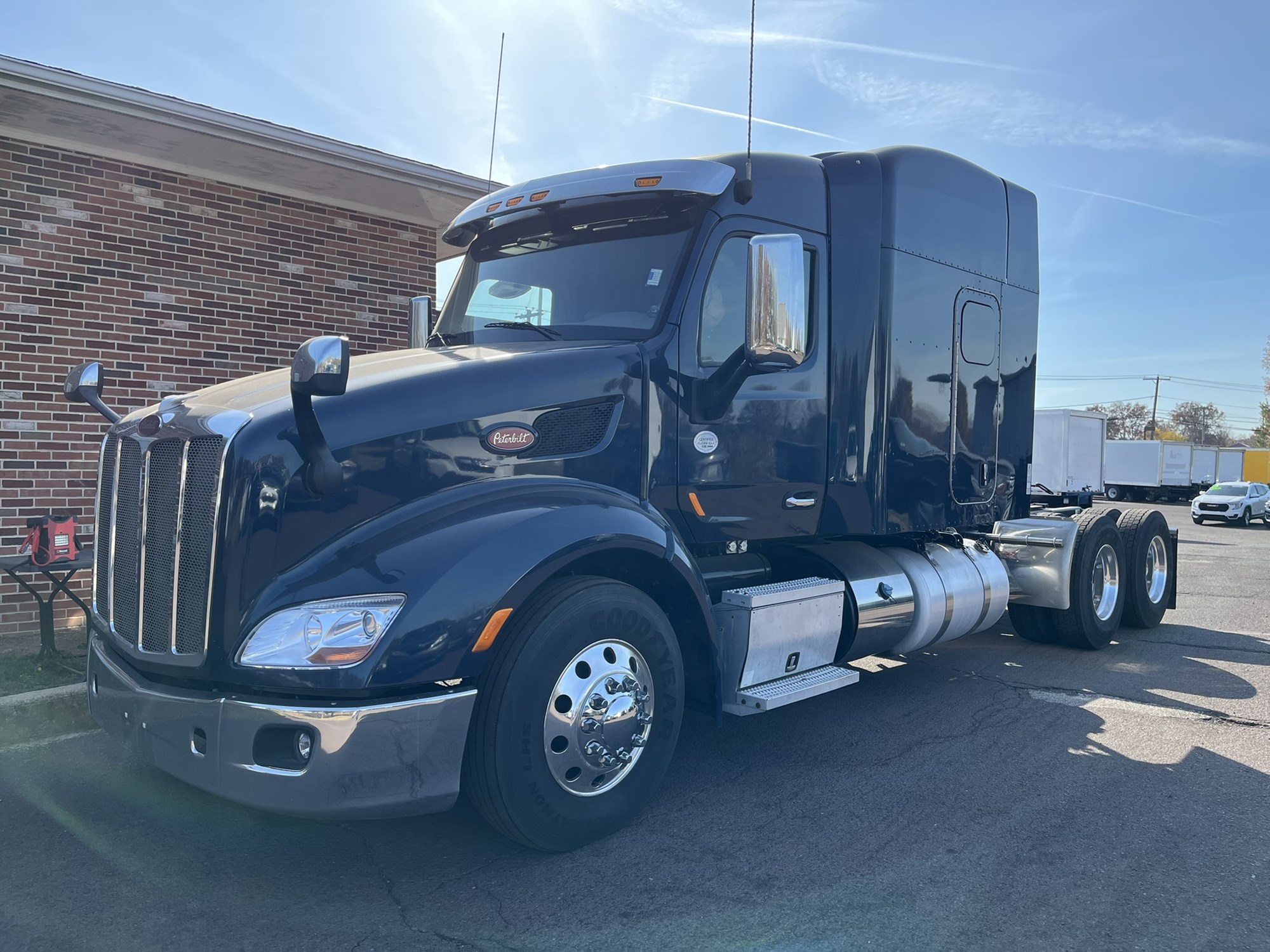 2016 PETERBILT 579 1001958-01 2016 PETERBILT 579 1001958-01