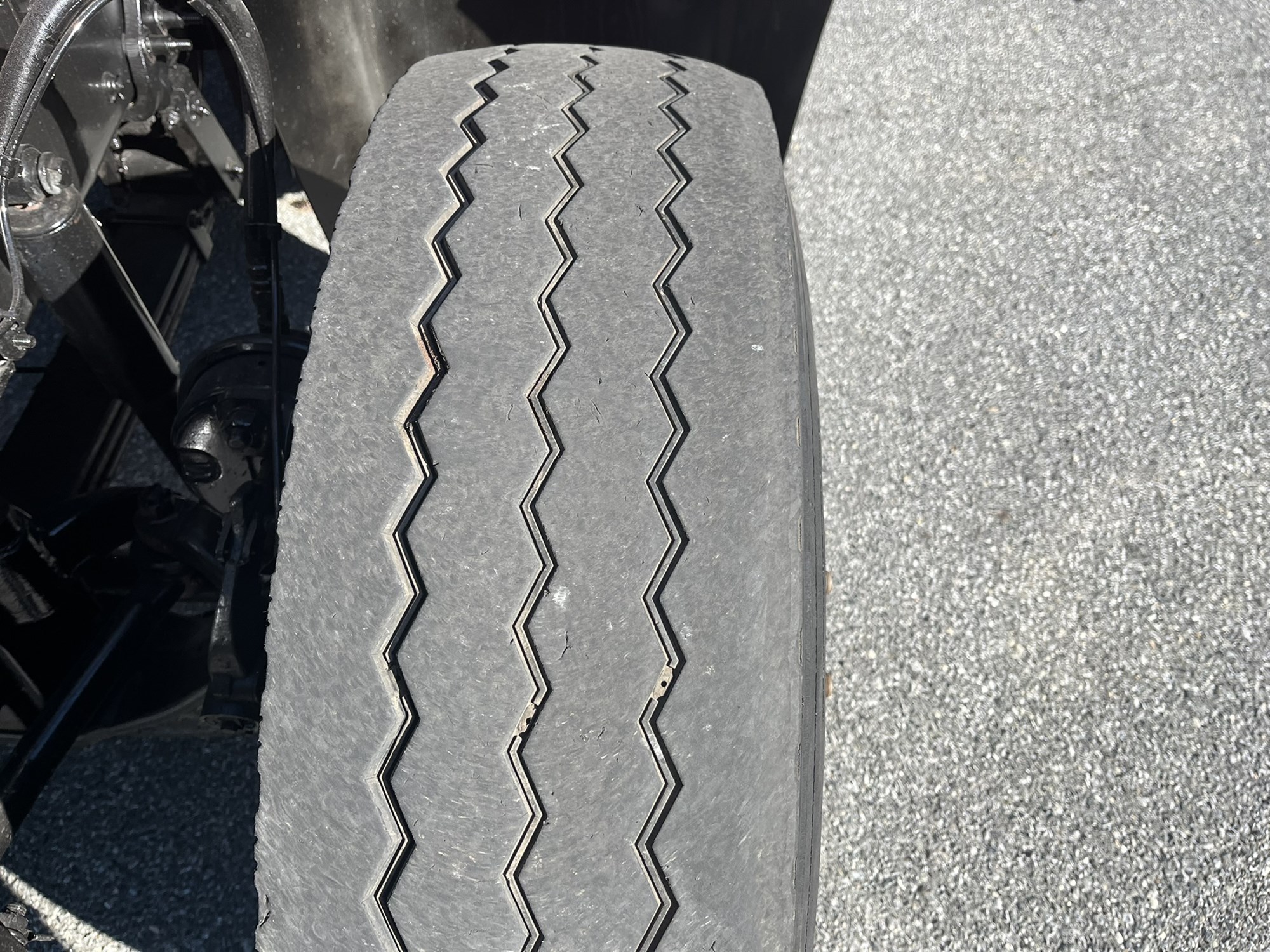 2019 MACK GR64 1052506-16 2019 MACK GR64 1052506-16