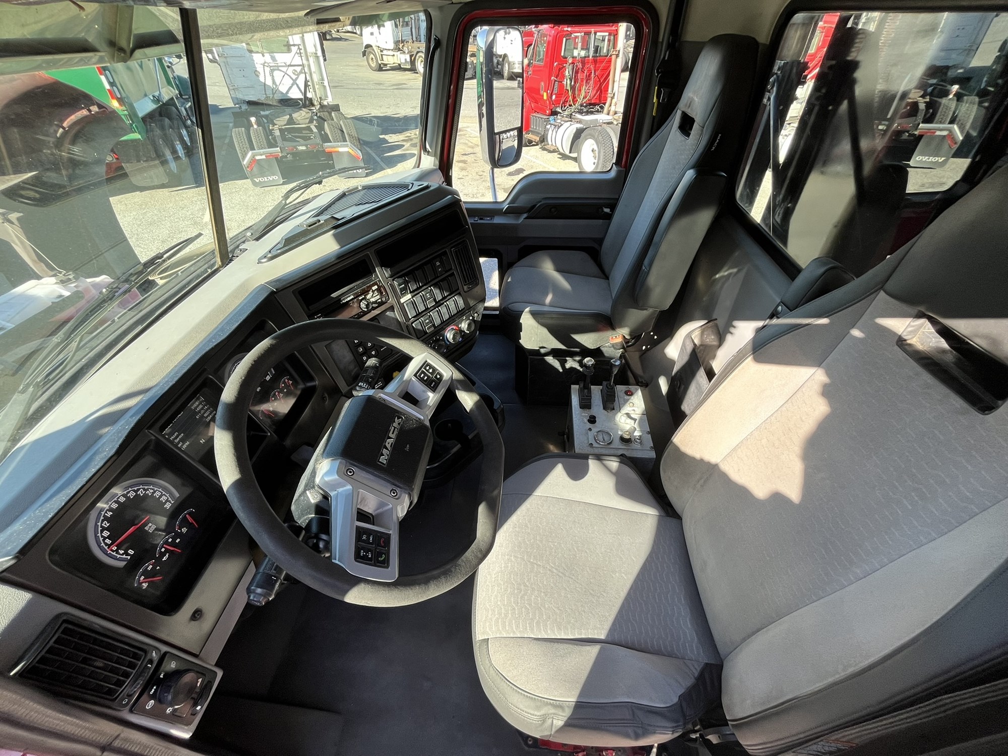 2019 MACK GR64 1052506-24 2019 MACK GR64 1052506-24