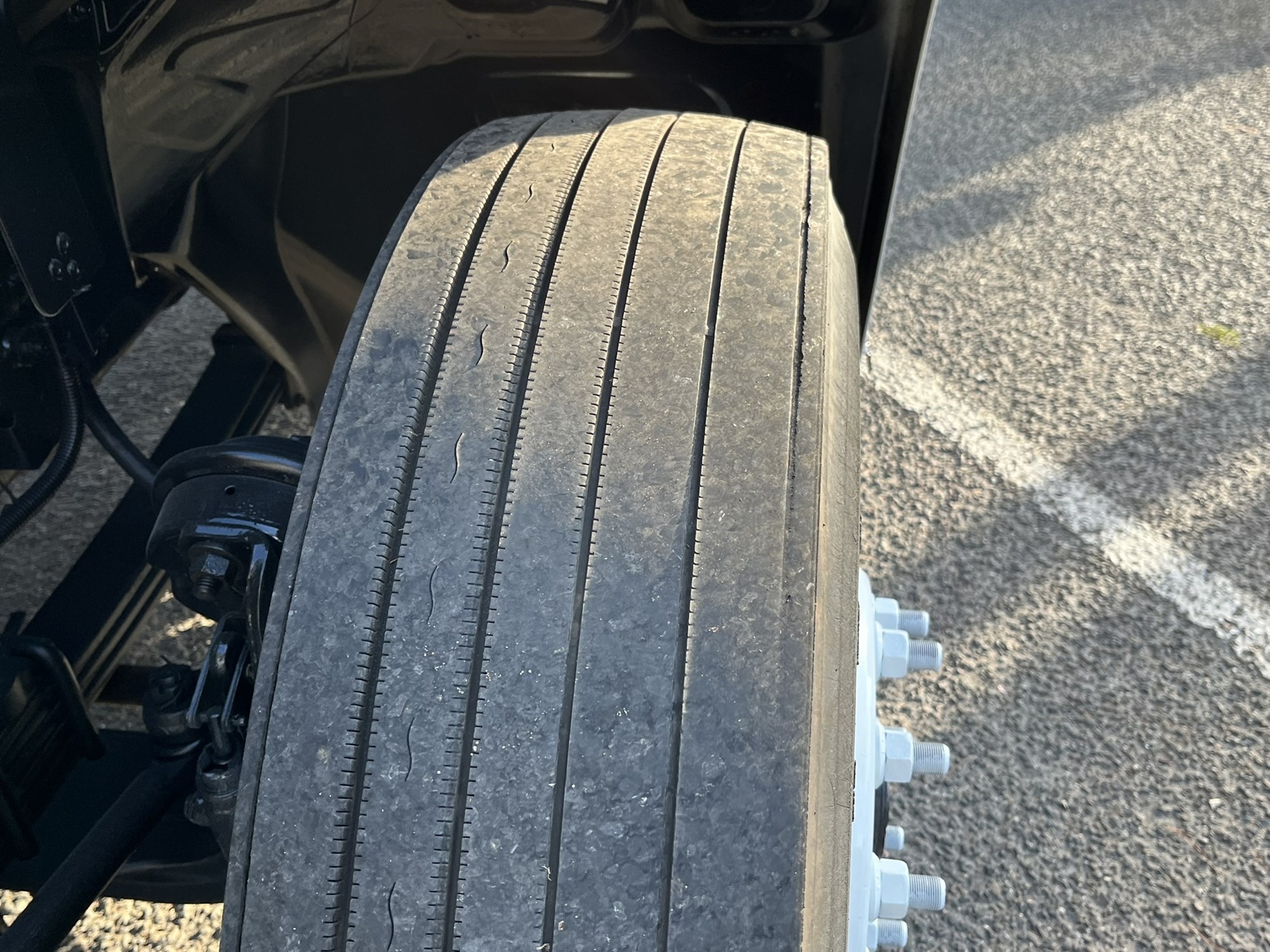 2017 Hino HINO 268 1057107-07 2017 Hino HINO 268 1057107-07