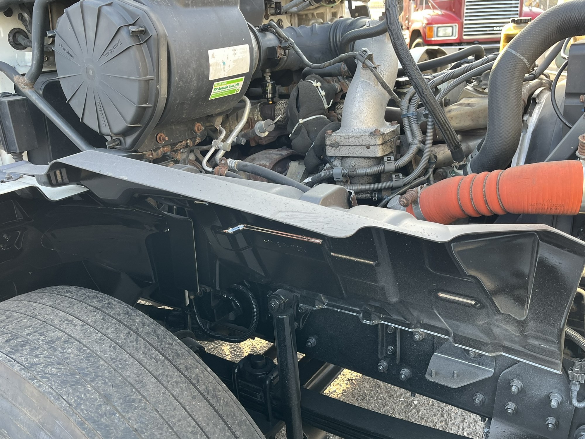 2017 Hino HINO 268 1057107-08 2017 Hino HINO 268 1057107-08