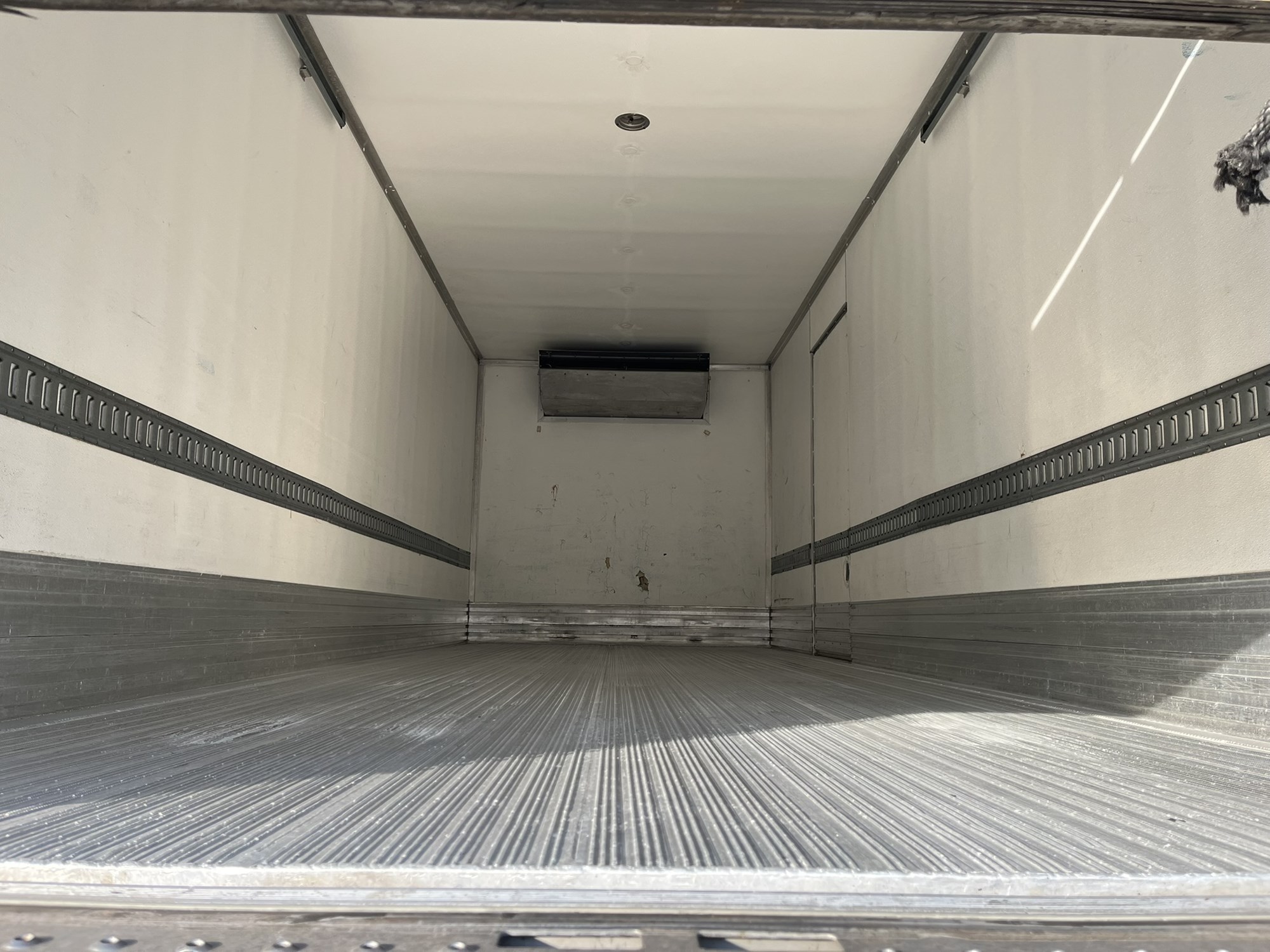 2017 Hino HINO 268 1057107-14 2017 Hino HINO 268 1057107-14