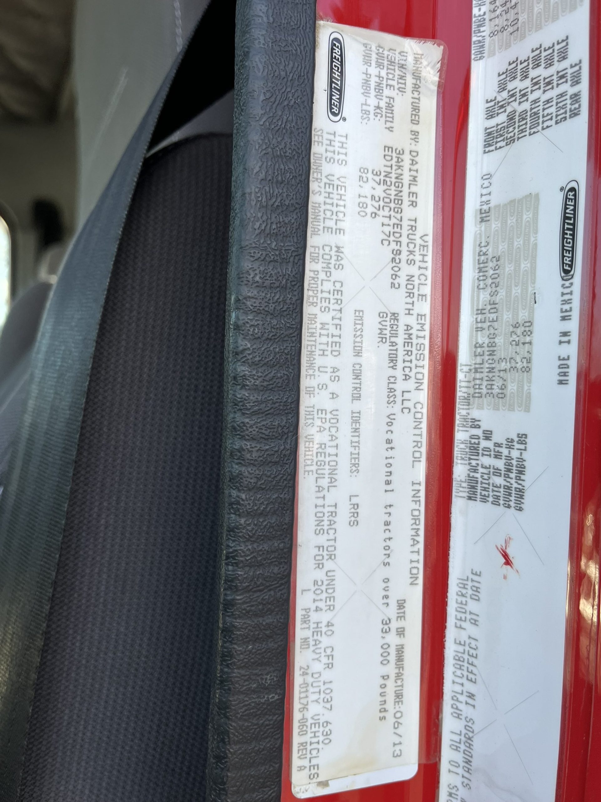 2014 Freightliner Coronado 1066596-15 2014 Freightliner Coronado 1066596-15