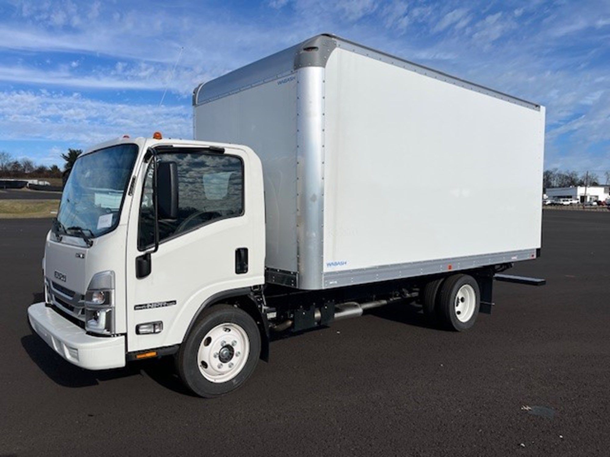 2025 ISUZU NPR HD GAS - image 1 of 5
