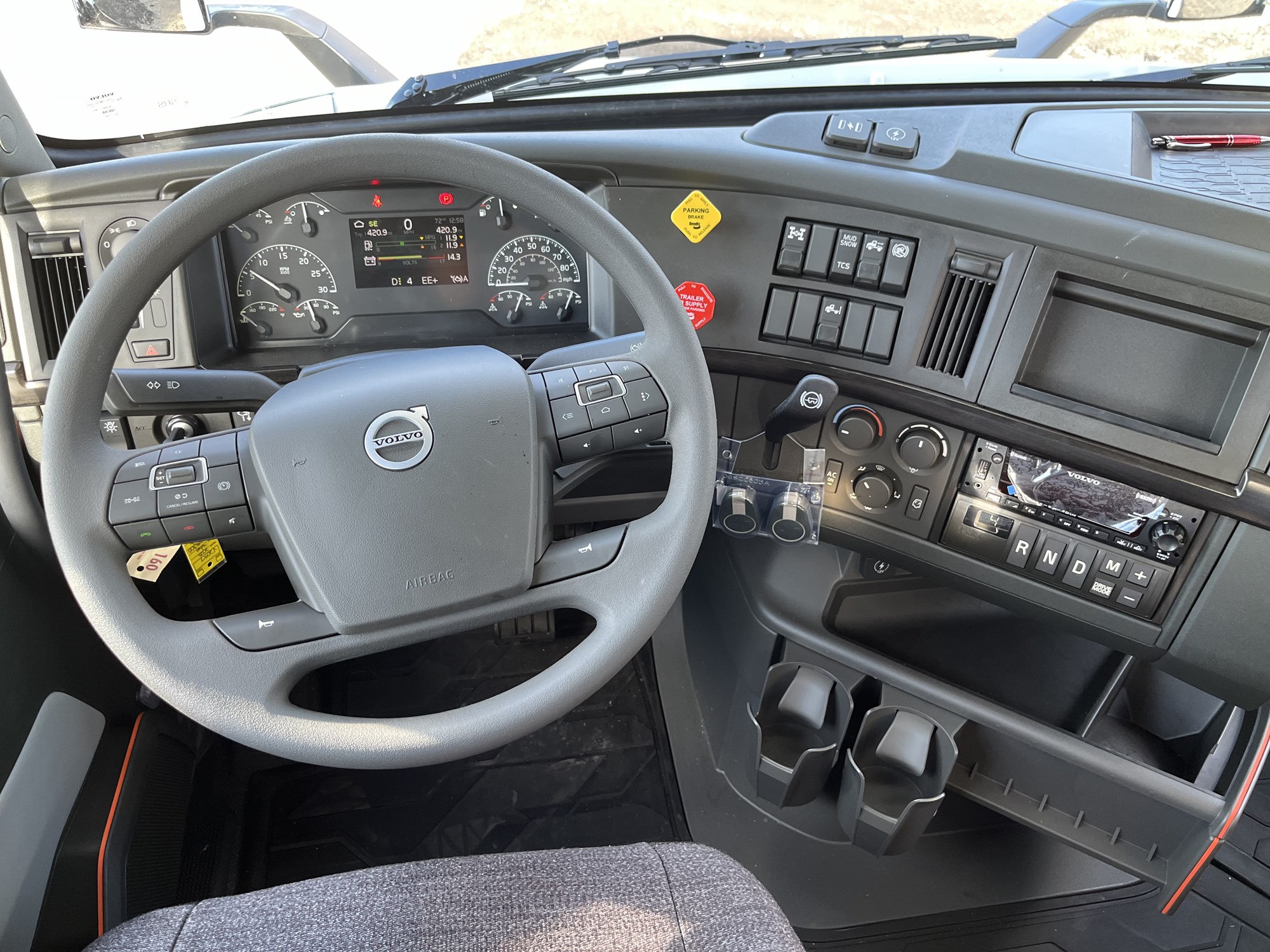 2025 Volvo VNR64T300 1054689-08 2025 Volvo VNR64T300 1054689-08