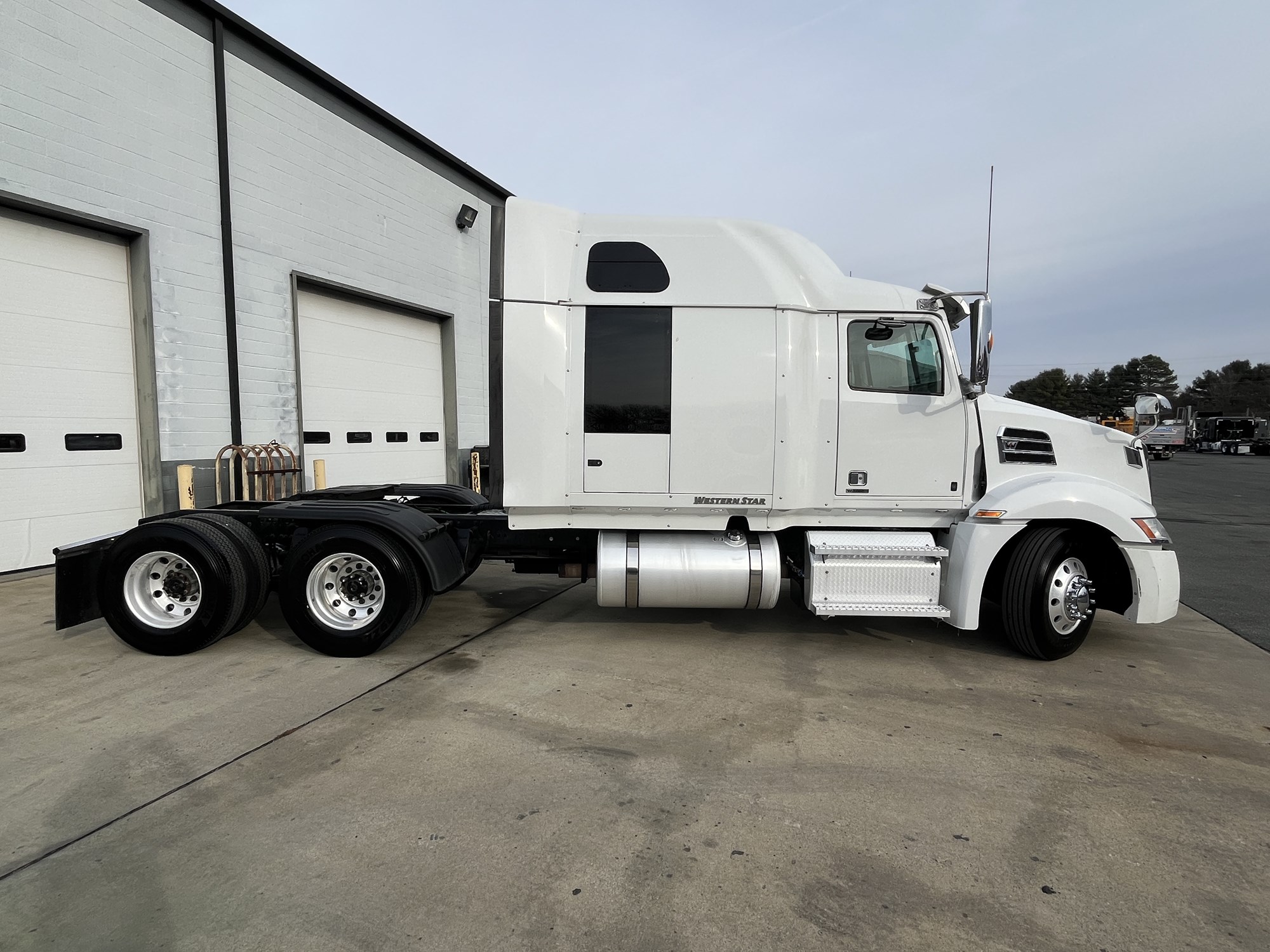 2020 WESTERN STAR/AU 5700 XE 1075441-04 2020 WESTERN STAR/AU 5700 XE 1075441-04