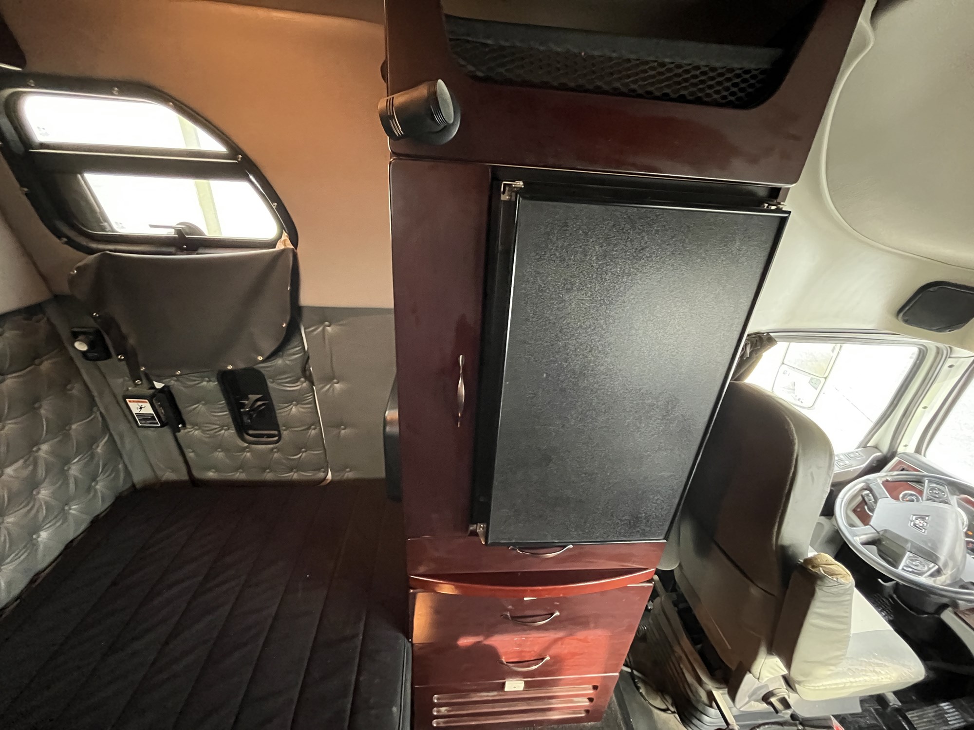 2020 WESTERN STAR/AU 5700 XE 1075441-10 2020 WESTERN STAR/AU 5700 XE 1075441-10