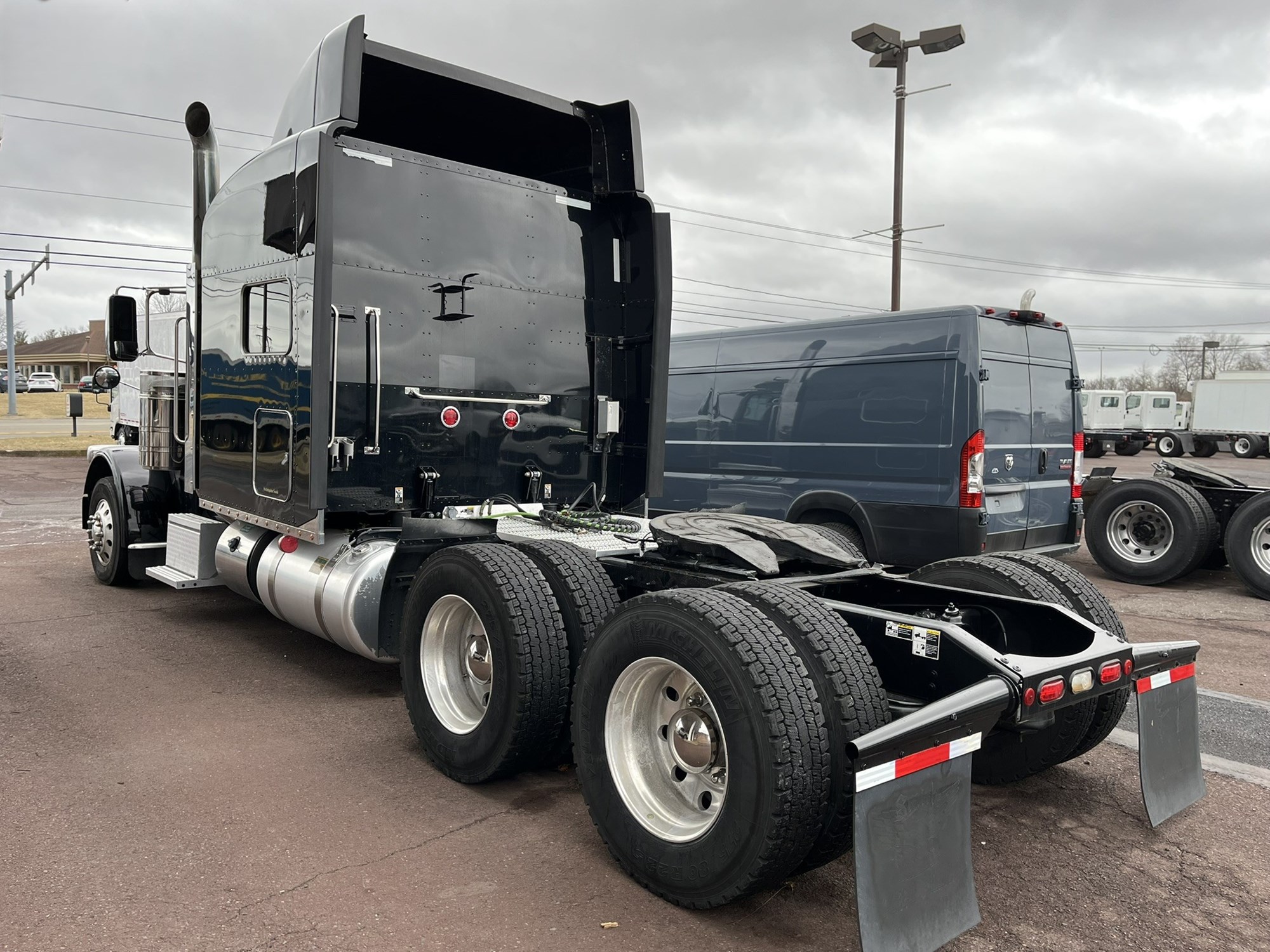 2020 PETERBILT 389 1001657-04 2020 PETERBILT 389 1001657-04