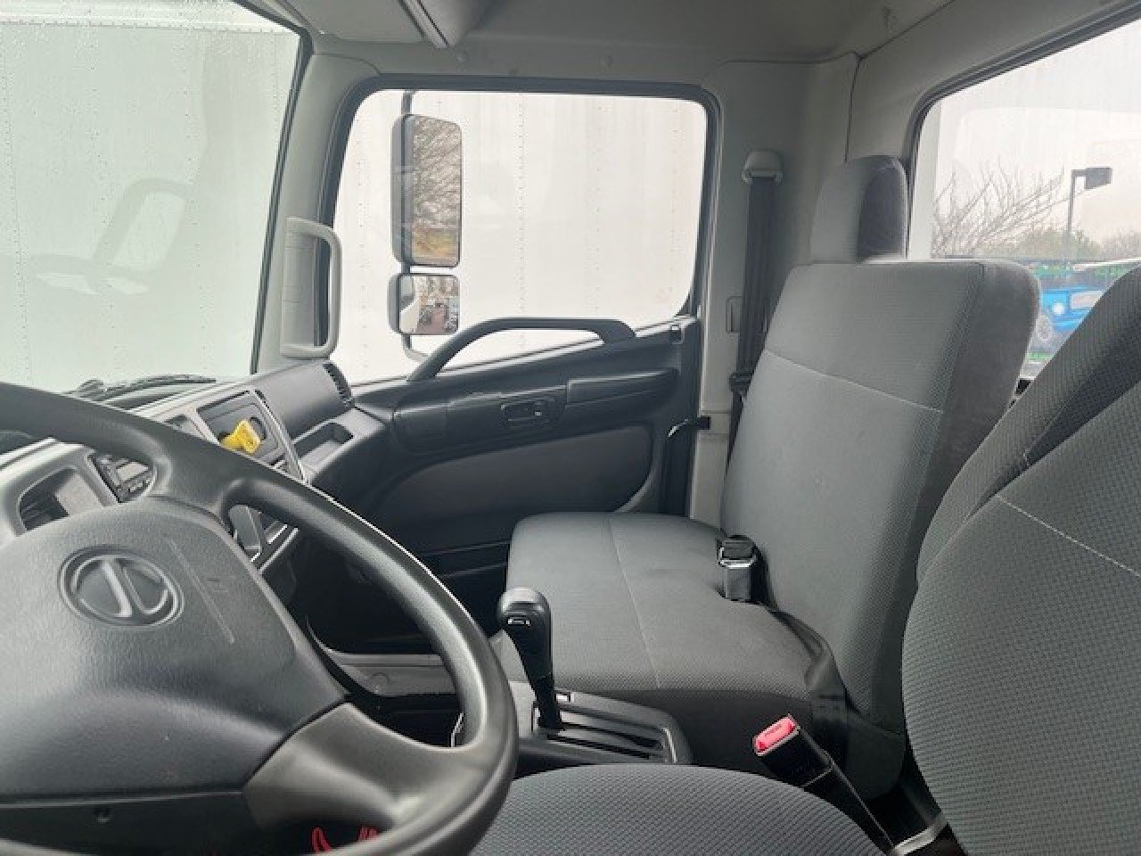 2017 HINO 268A 1001761-06 2017 HINO 268A 1001761-06