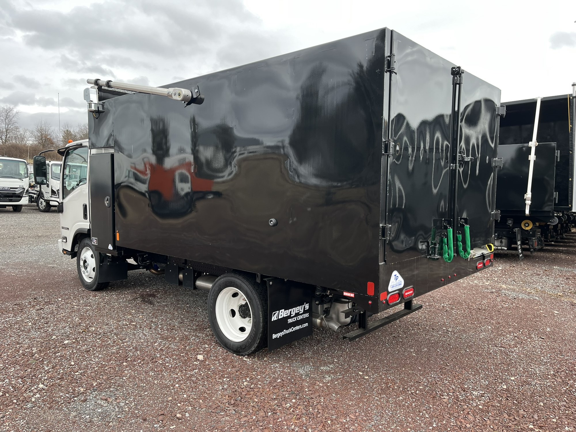 2024 ISUZU NPR HD 1003118-04 2024 ISUZU NPR HD 1003118-04