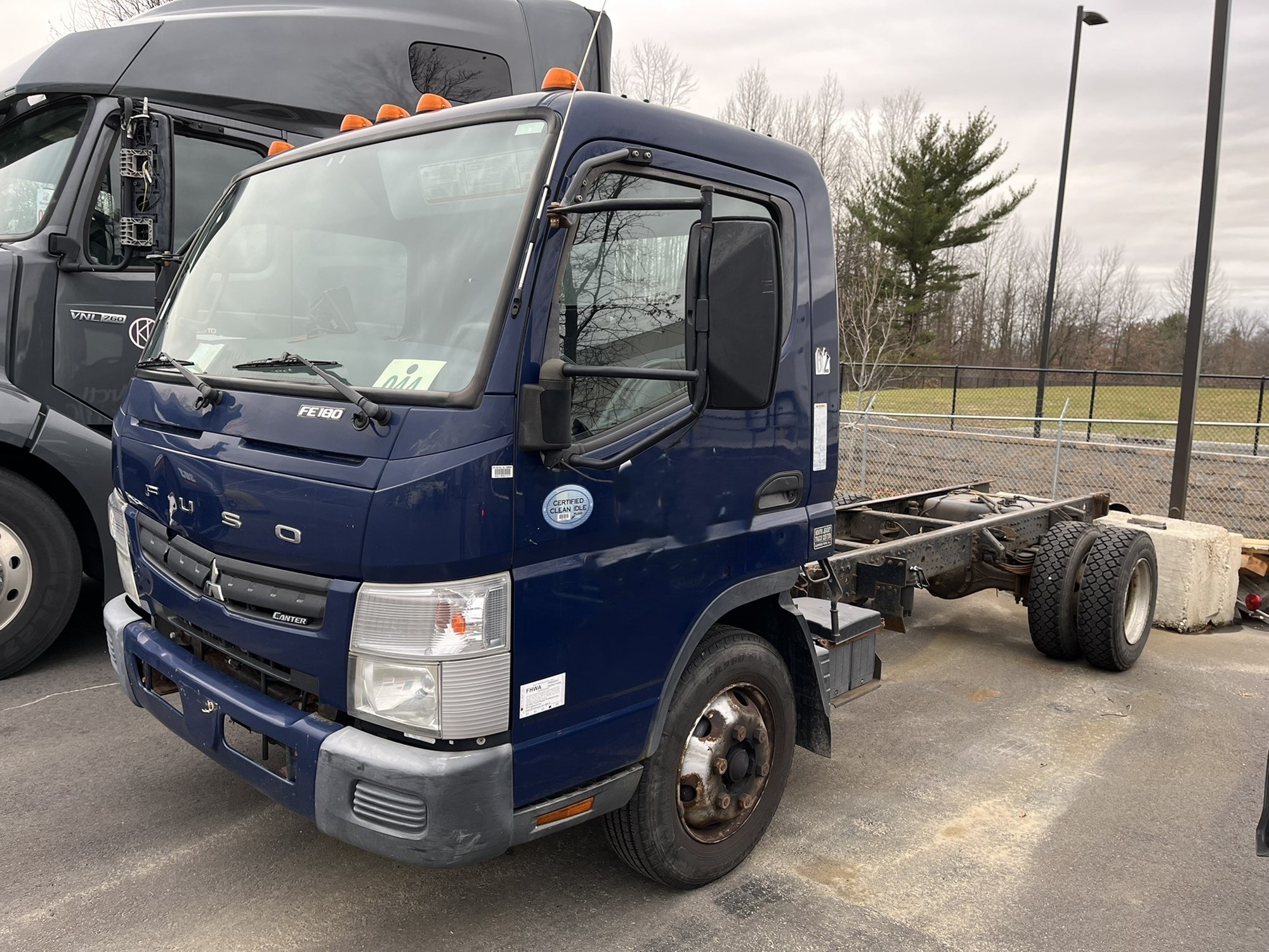 2015 Mitsubishi Fuso FEC92S - image 1 of 6