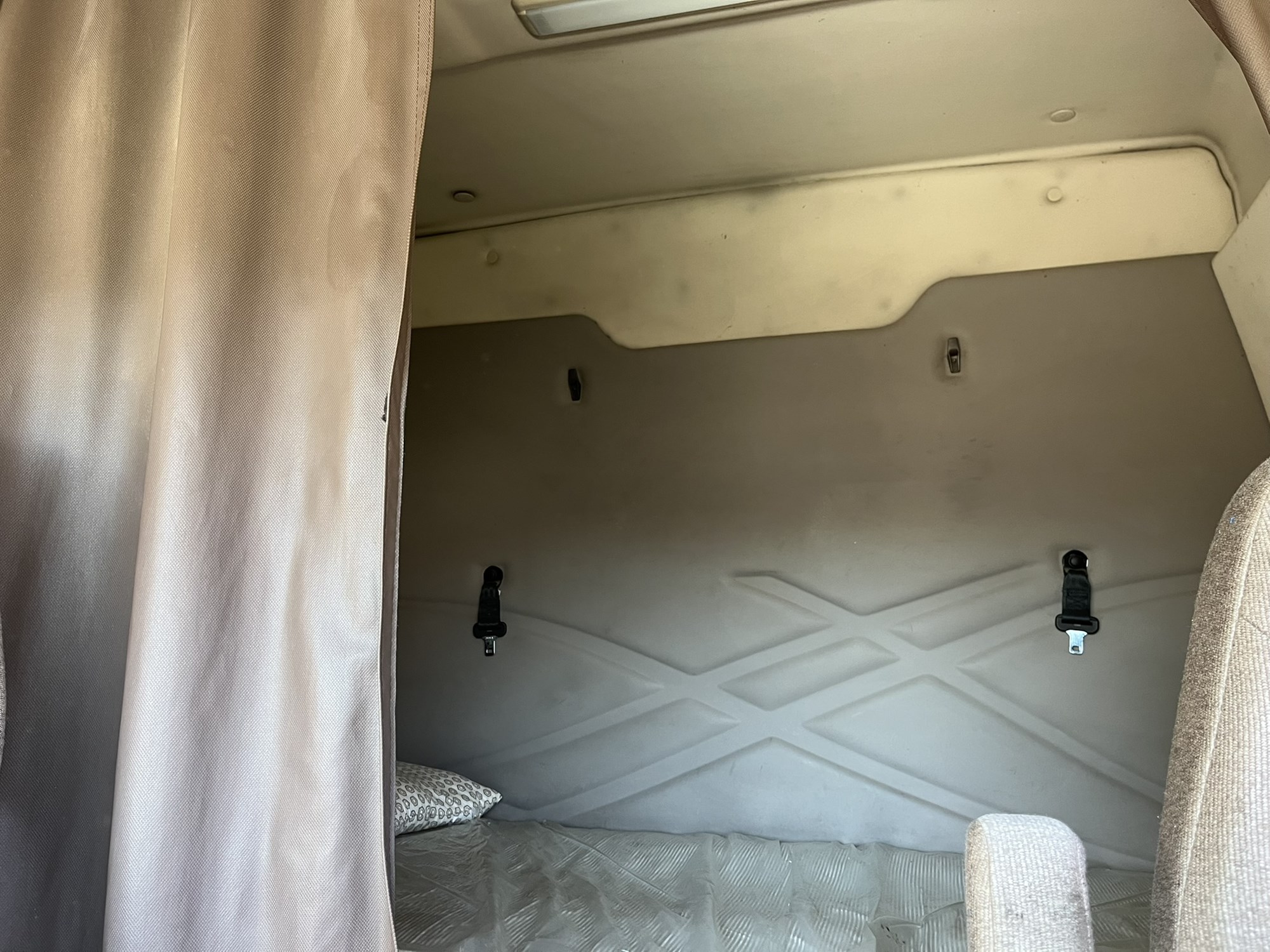 2013 VOLVO VN 1104347-07 2013 VOLVO VN 1104347-07