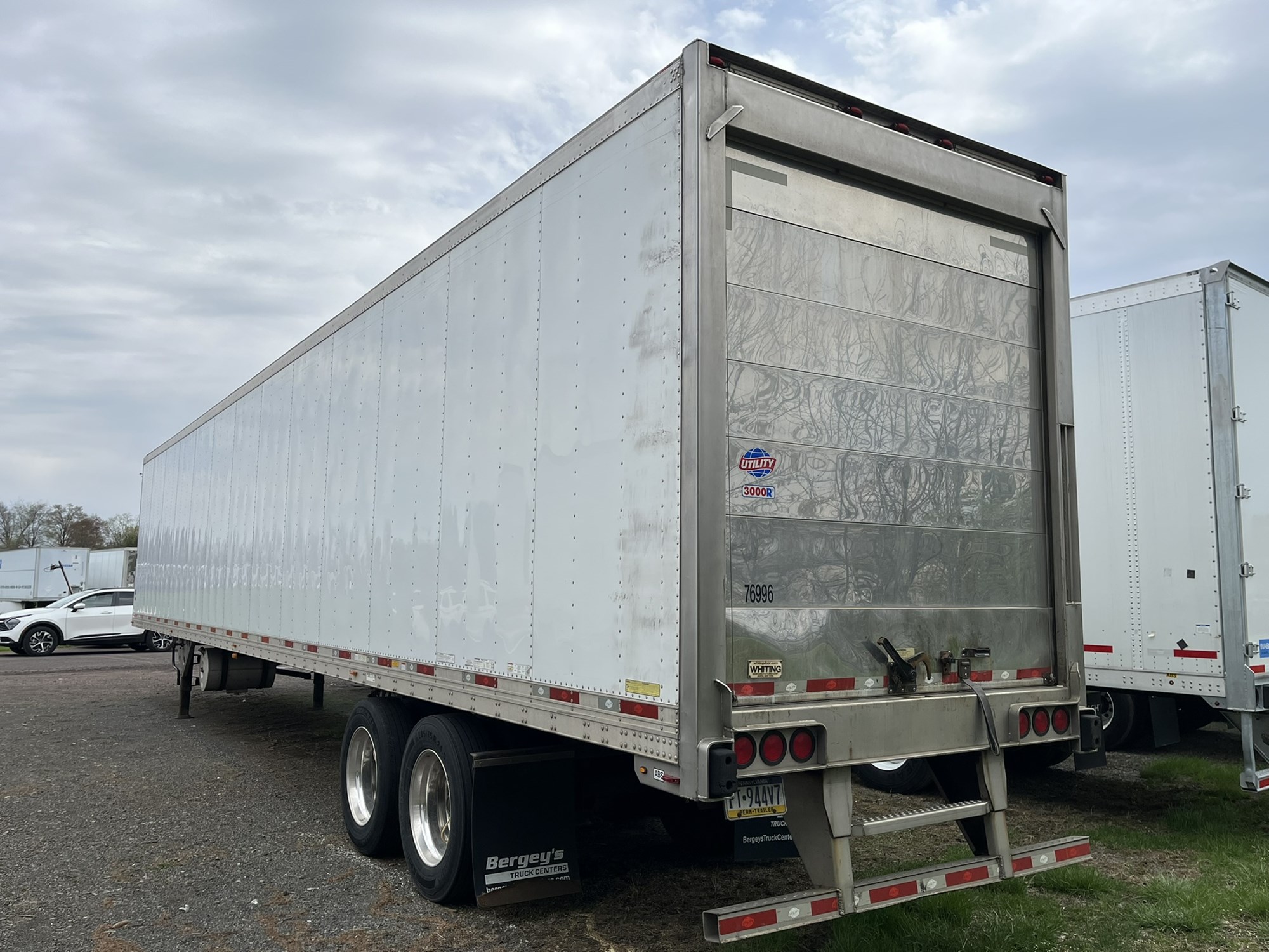 2016 UTILITY 3000R - image 4 of 6