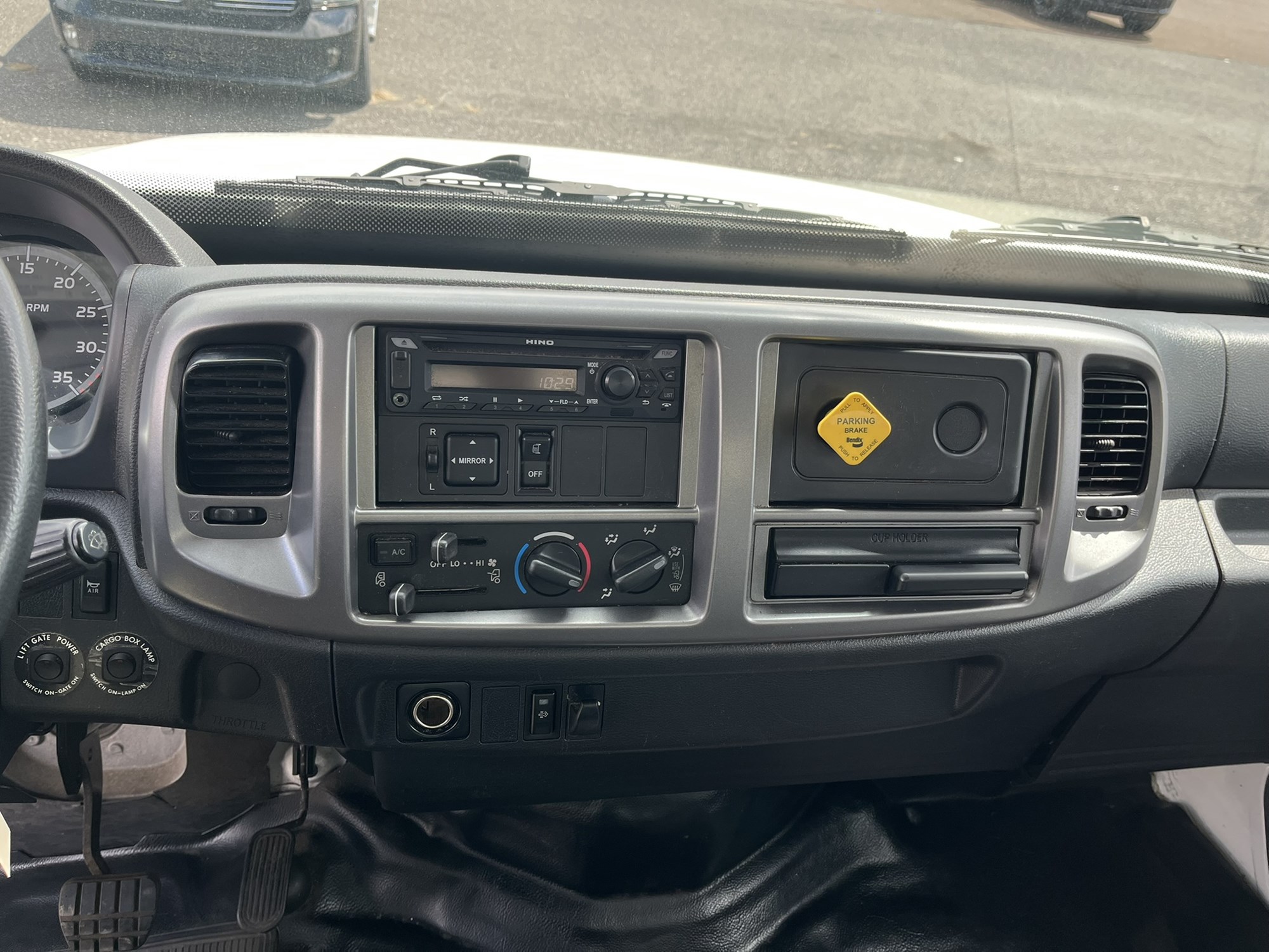 2019 HINO 268A 1000546-08 2019 HINO 268A 1000546-08