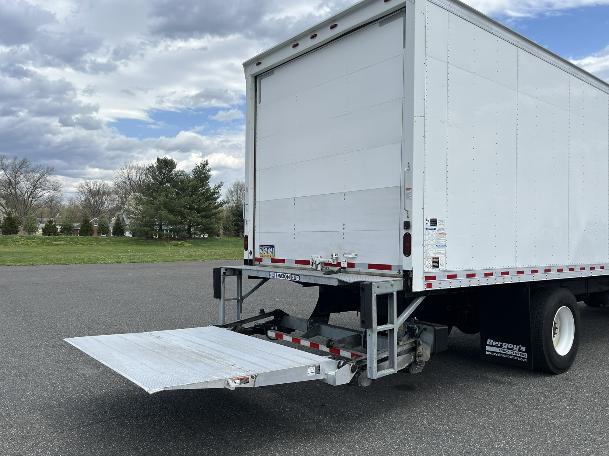 2019 HINO 268A 1000546-15 2019 HINO 268A 1000546-15