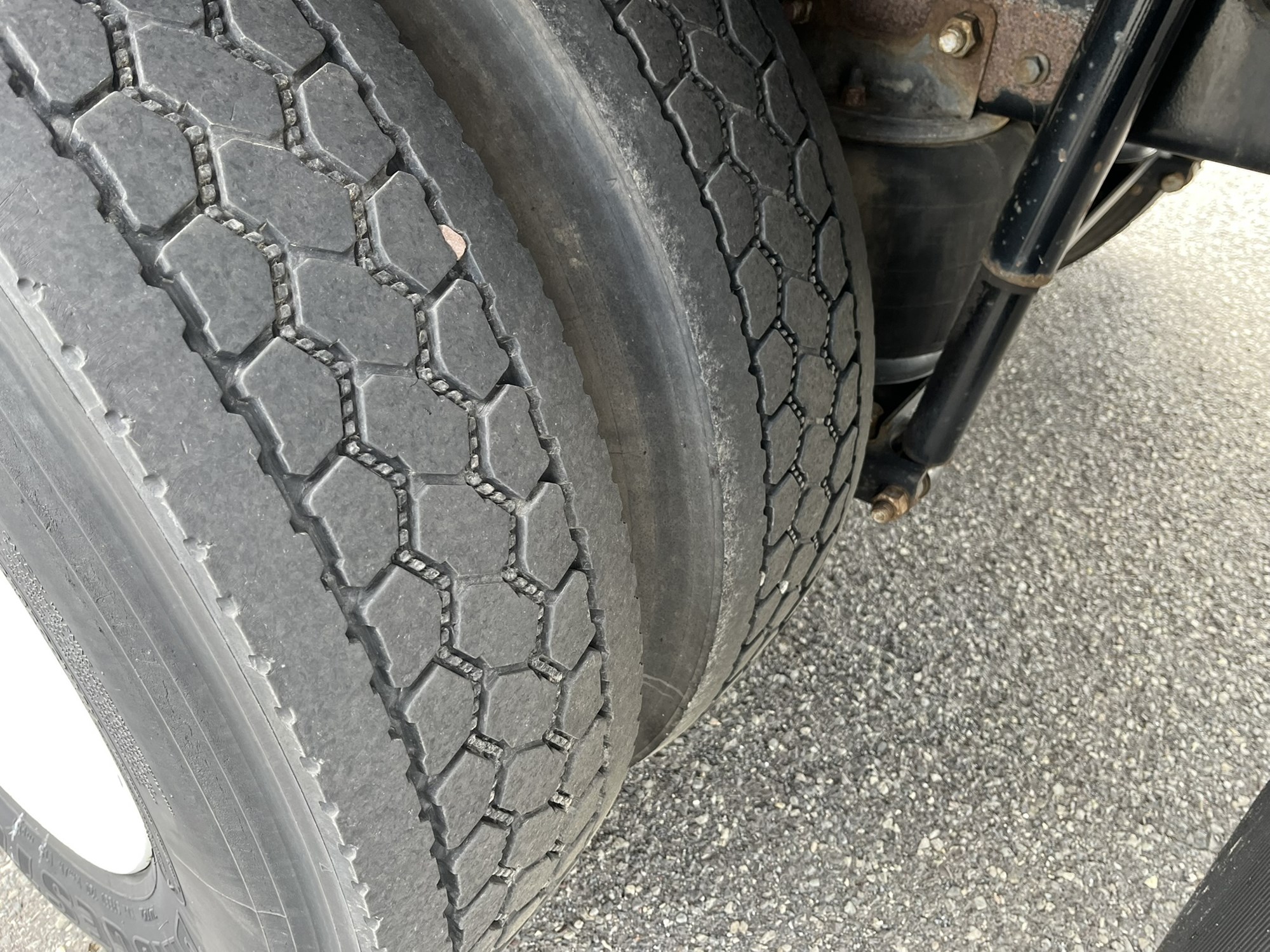 2019 HINO 268A 1000546-18 2019 HINO 268A 1000546-18