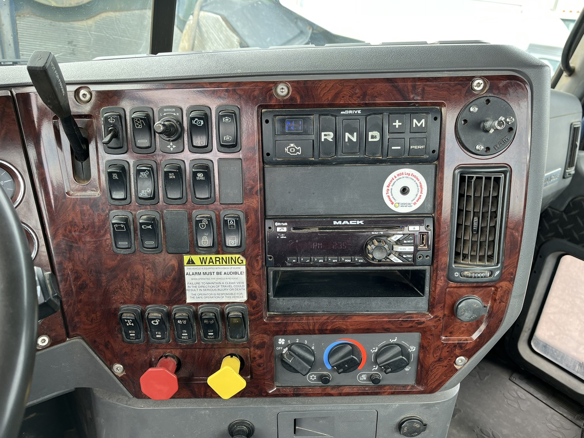 2017 MACK CHU613 1000969-09 2017 MACK CHU613 1000969-09