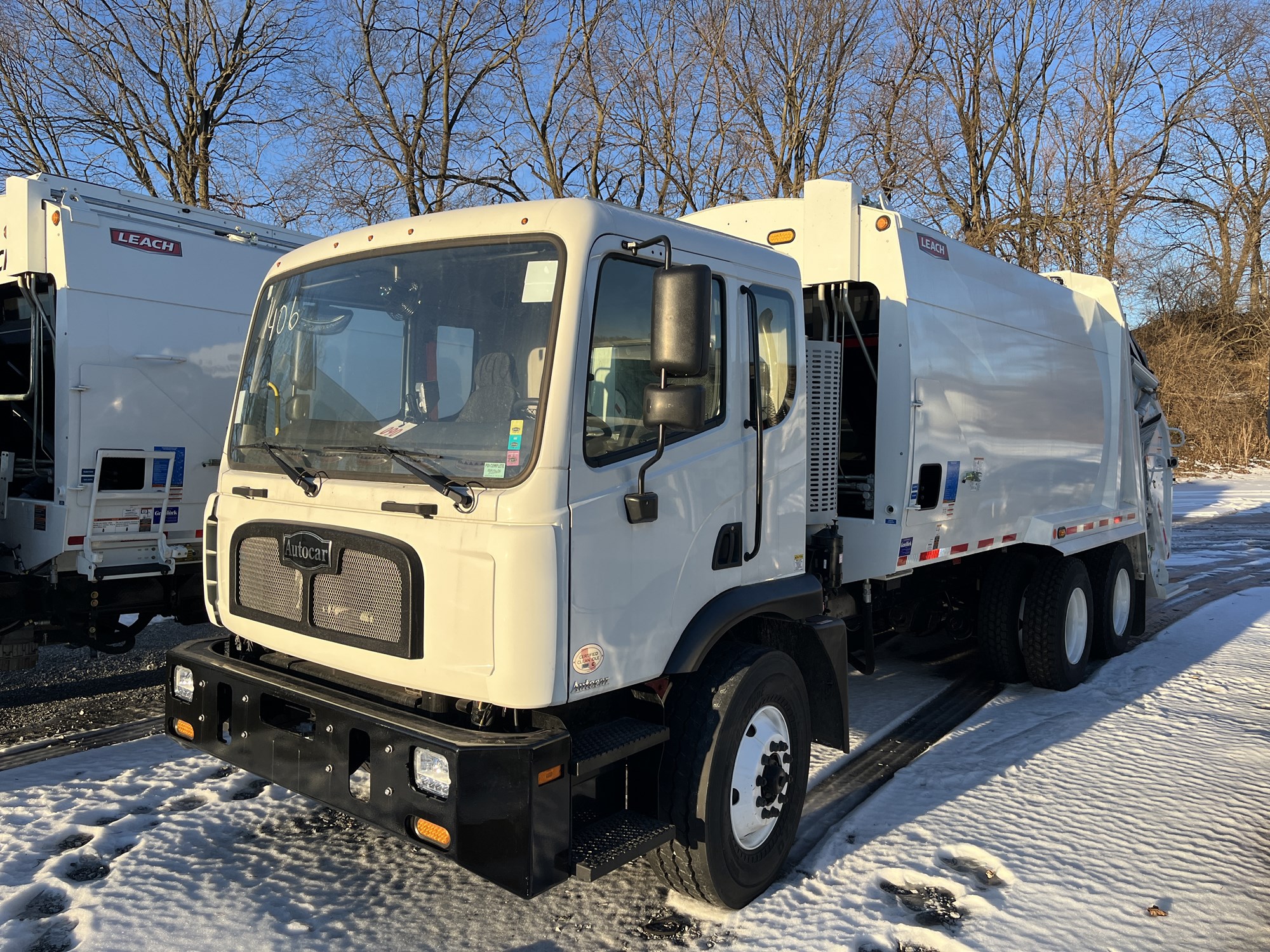 2025 Autocar ACMD64 - image 1 of 6