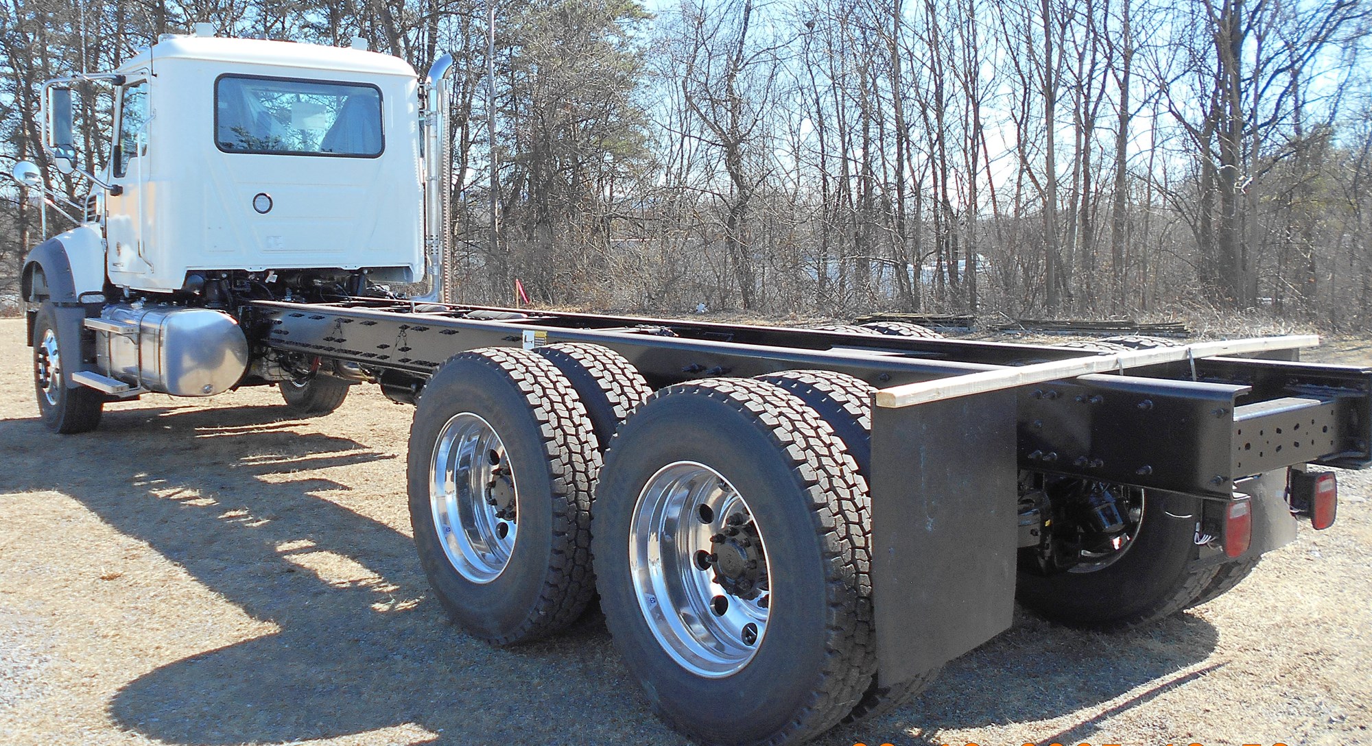 2026 MACK GR64F - image 5 of 6