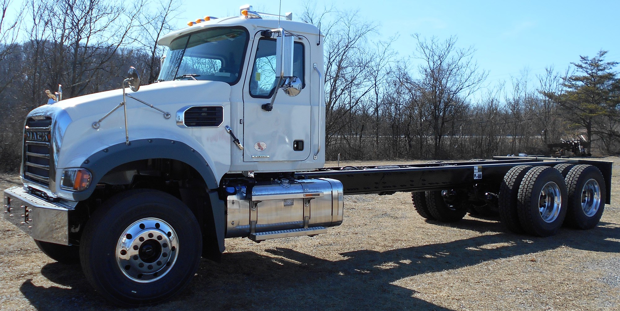 2026 MACK GR64F - image 6 of 6