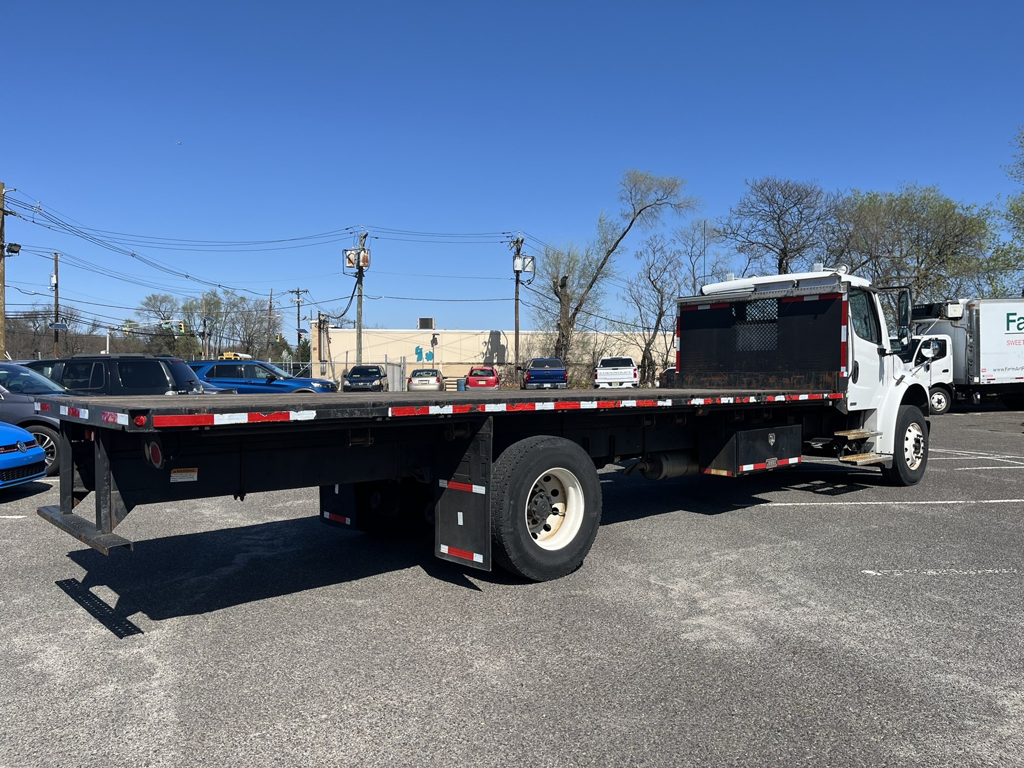 2012 Freightliner M2 1076154-03 2012 Freightliner M2 1076154-03