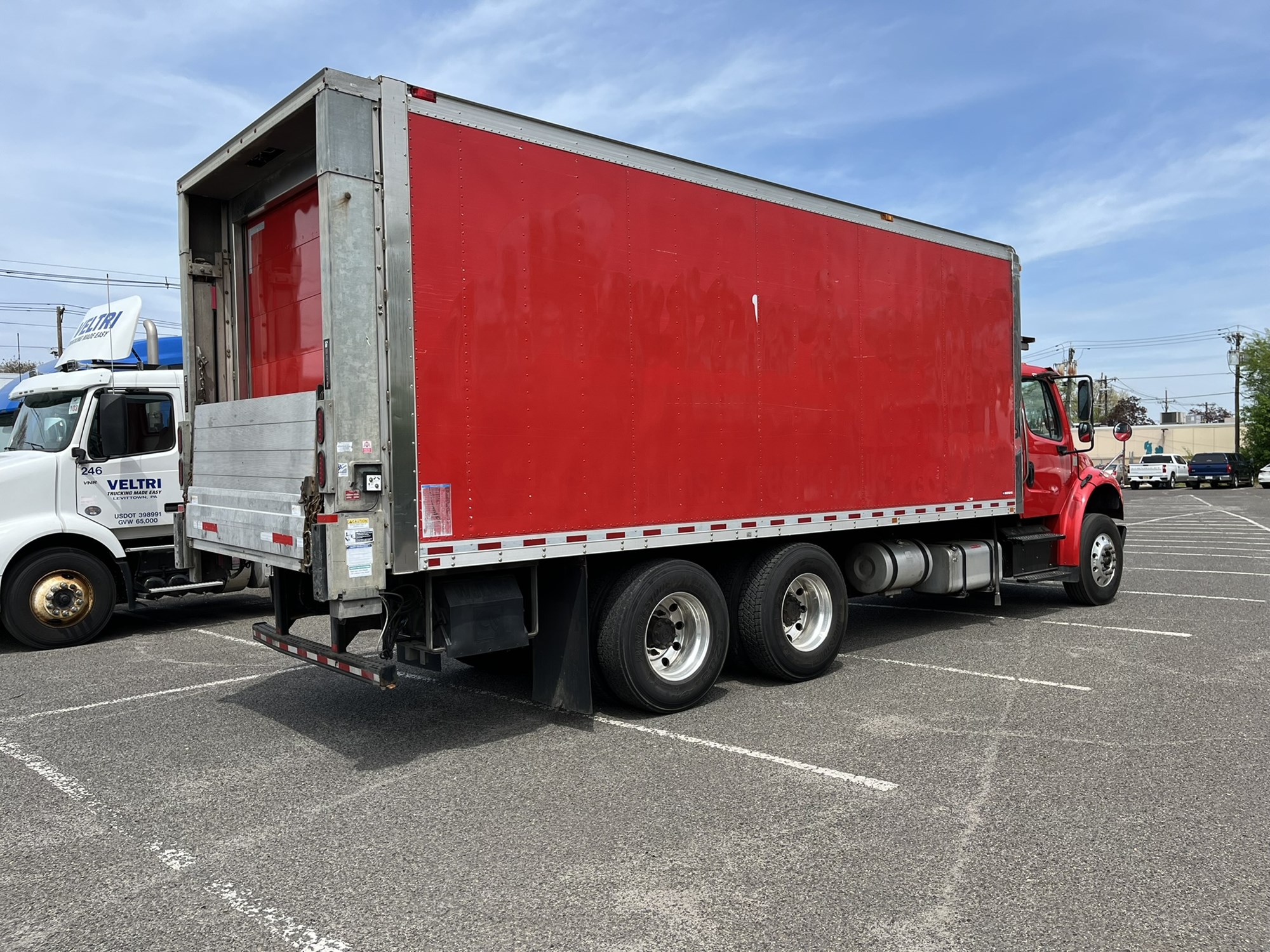 2018 FREIGHTLINER M2 1083812-04 2018 FREIGHTLINER M2 1083812-04