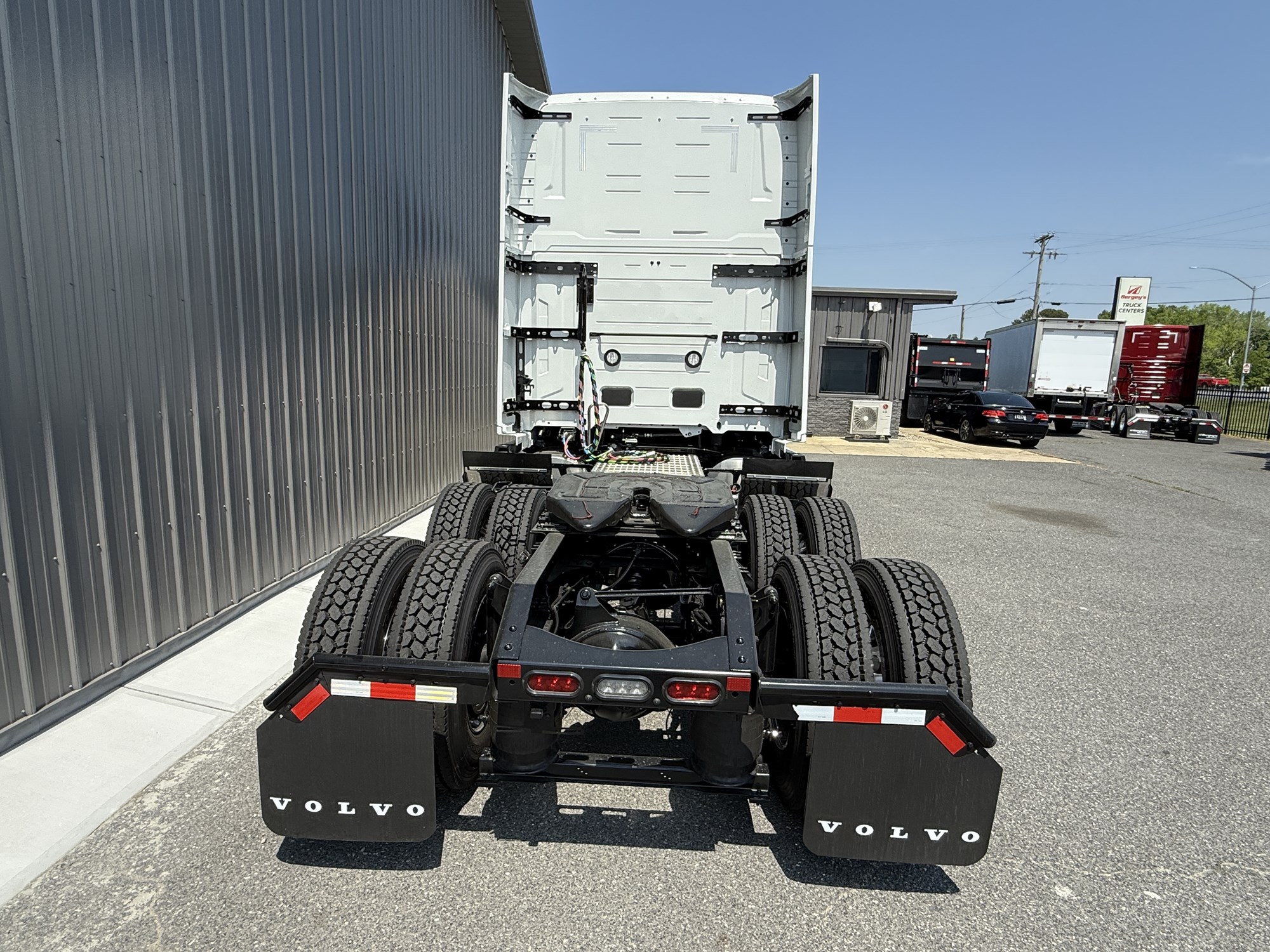 2026 Volvo New VNL64T660 1073770-04 2026 Volvo New VNL64T660 1073770-04