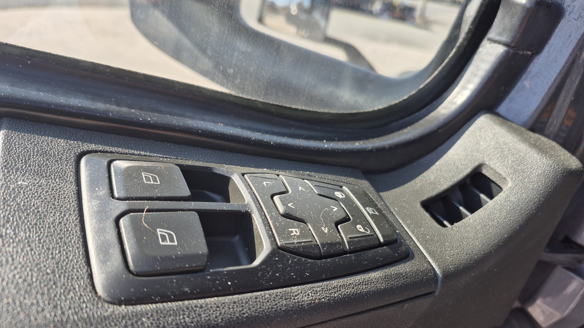 2024 VOLVO VNL860 1078405-06 2024 VOLVO VNL860 1078405-06