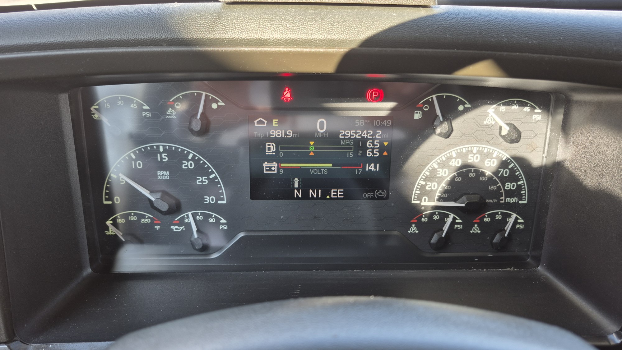 2024 VOLVO VNL860 1078405-13 2024 VOLVO VNL860 1078405-13