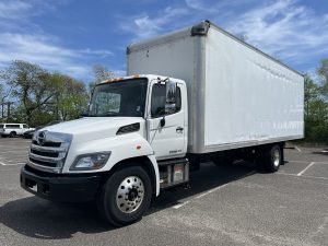 2017 HINO 268A 1214407-01
