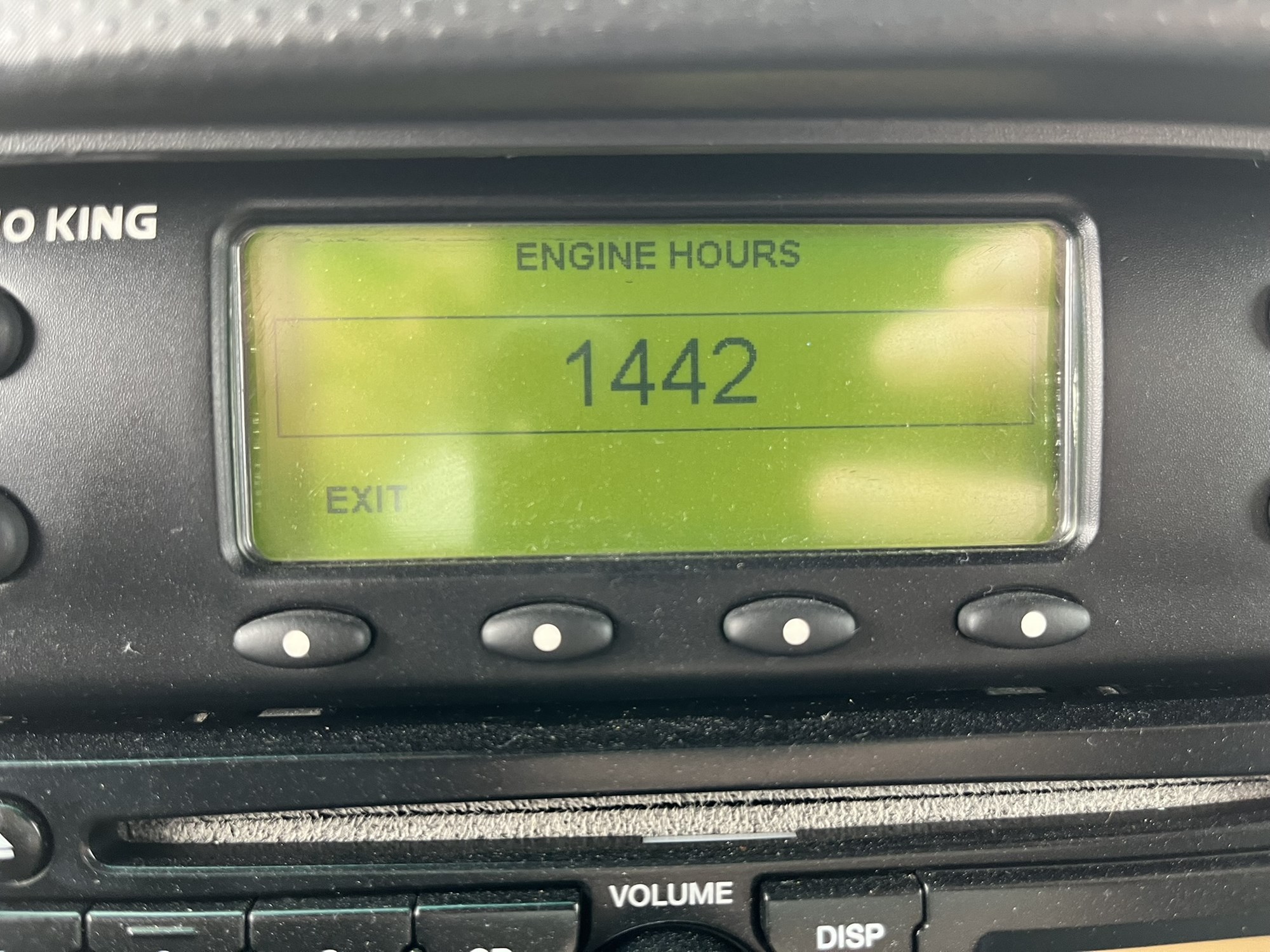 2010 ISUZU NPR 1000031-11 2010 ISUZU NPR 1000031-11