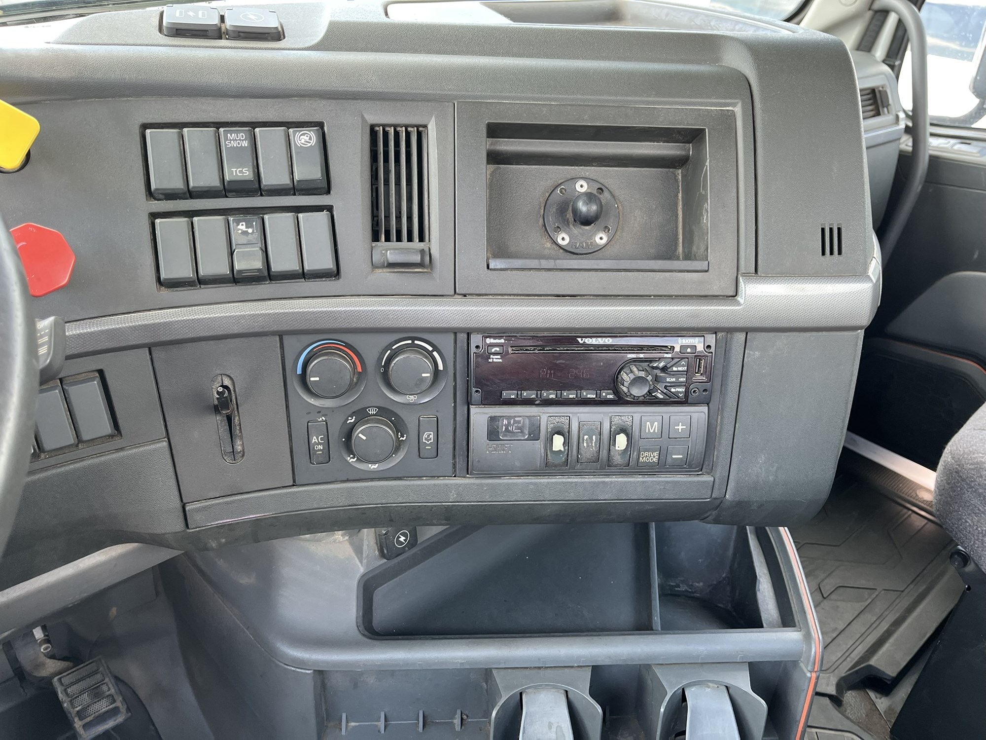 2021 VOLVO VNR42T300 1000118-09 2021 VOLVO VNR42T300 1000118-09