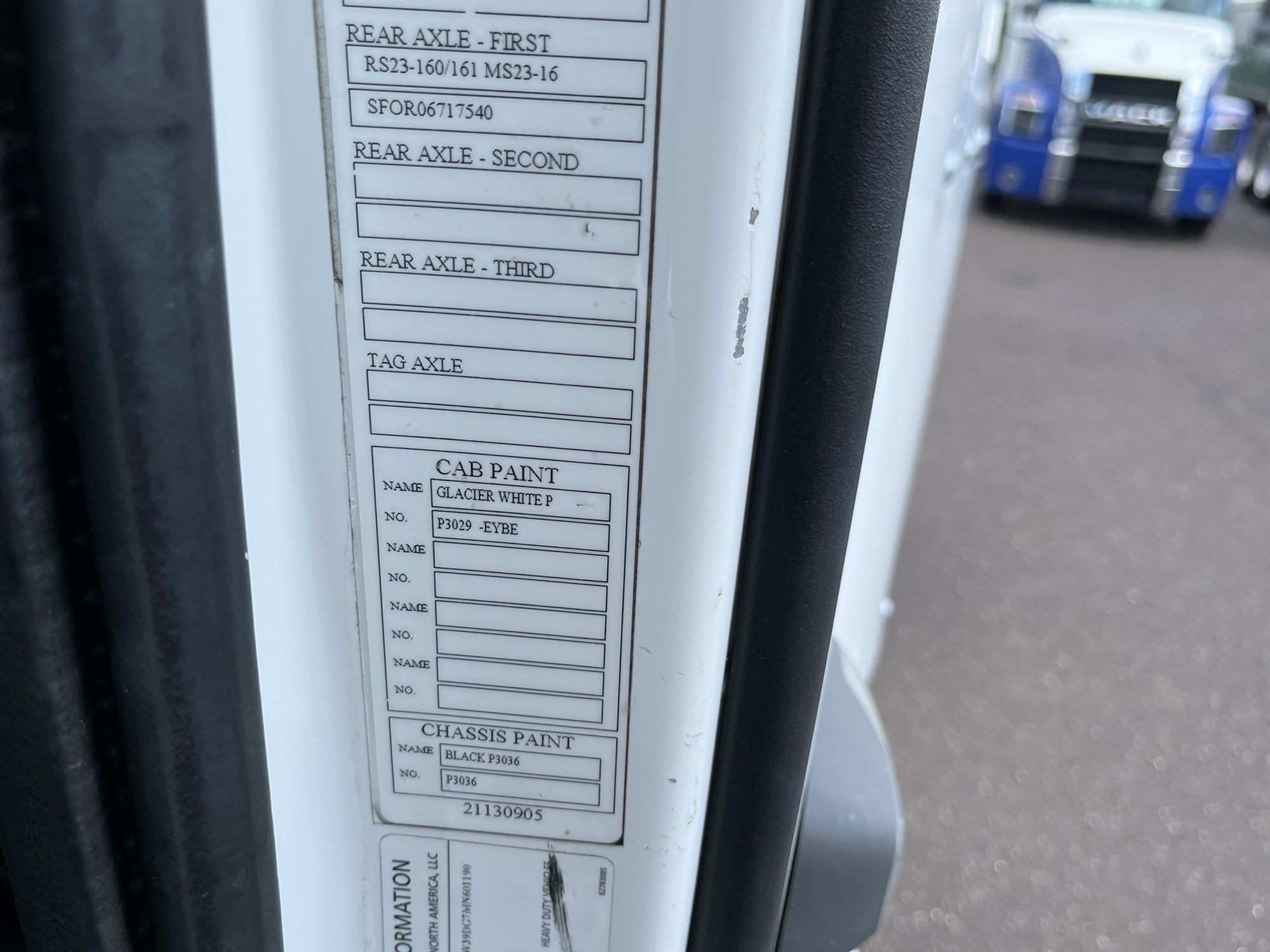 2021 VOLVO VNR42T300 1000118-13 2021 VOLVO VNR42T300 1000118-13