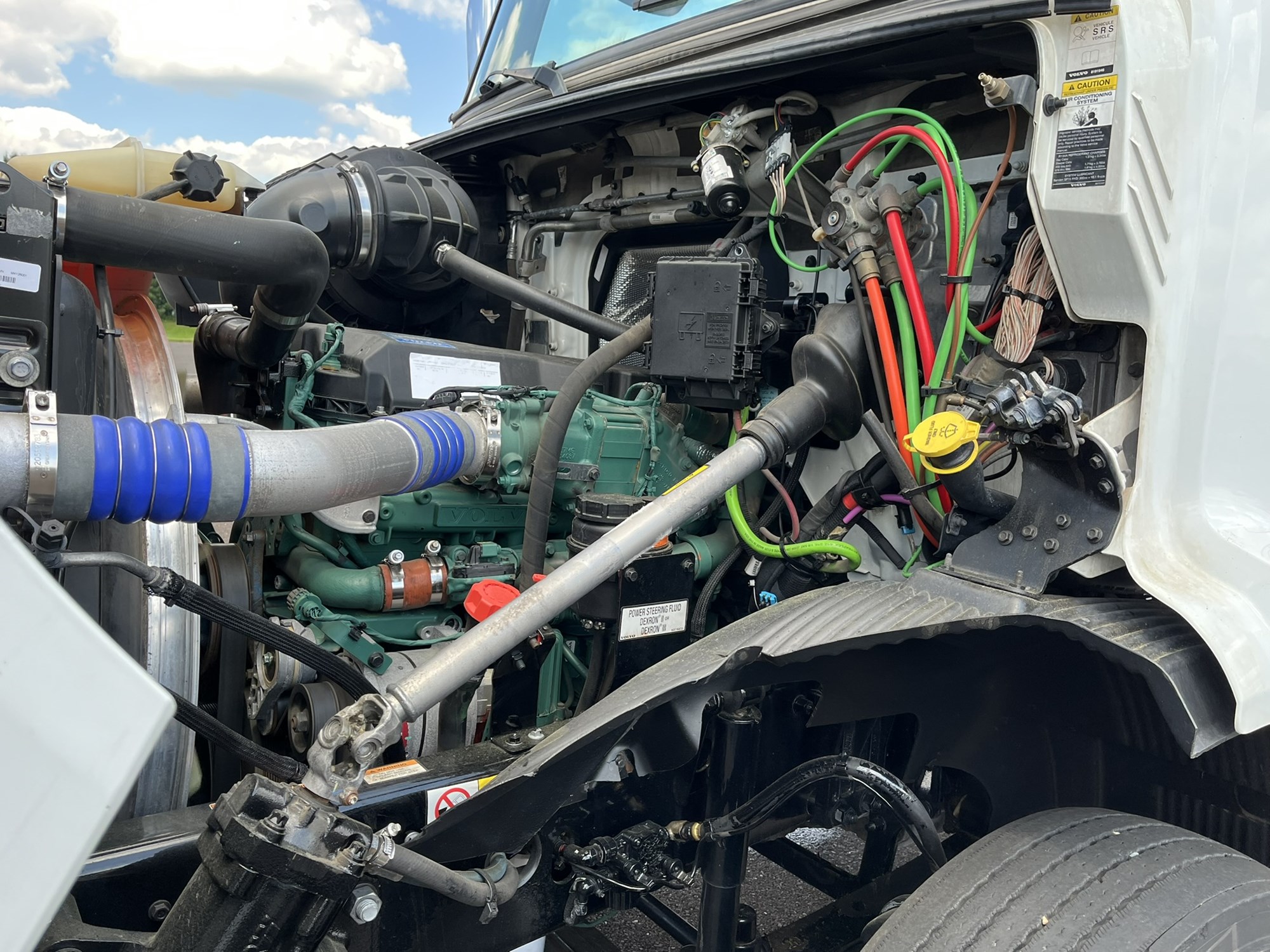 2021 VOLVO VNR42T300 1000118-14 2021 VOLVO VNR42T300 1000118-14